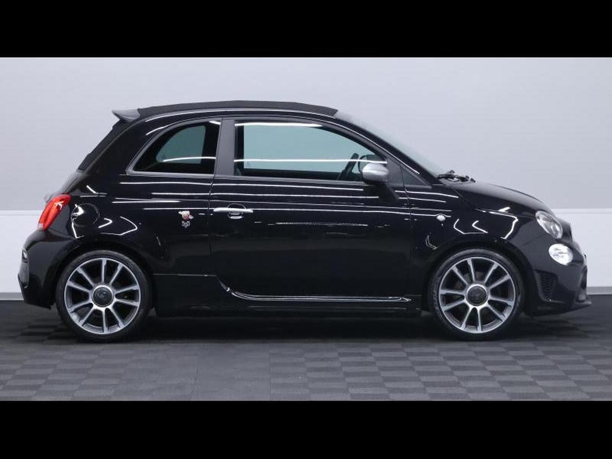 Abarth 595 1.4 T-Jet 163ch Manuelle (2018) - Photo 3