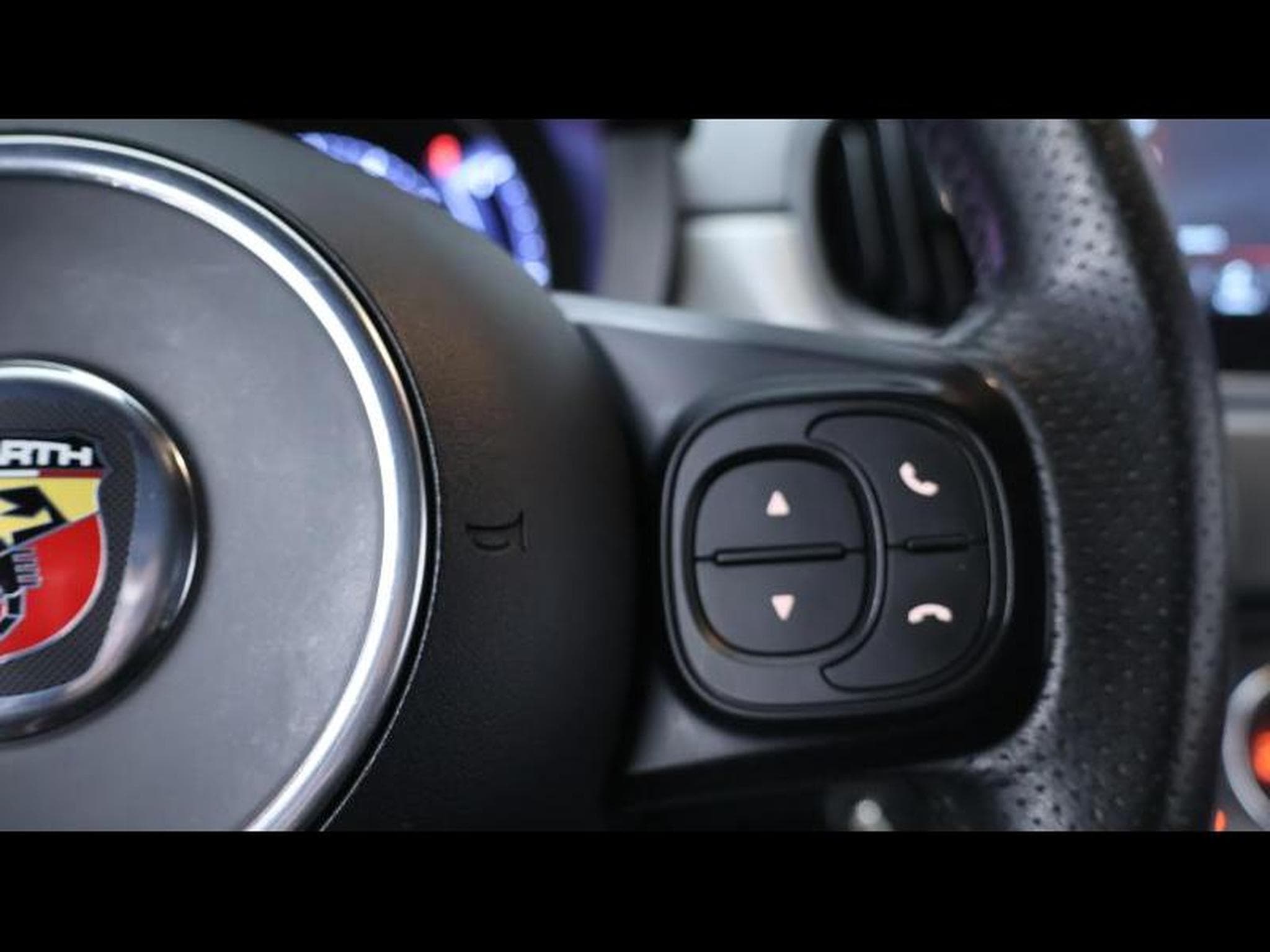 Abarth 595 1.4 T-Jet 163ch Manuelle (2018) - Photo 19