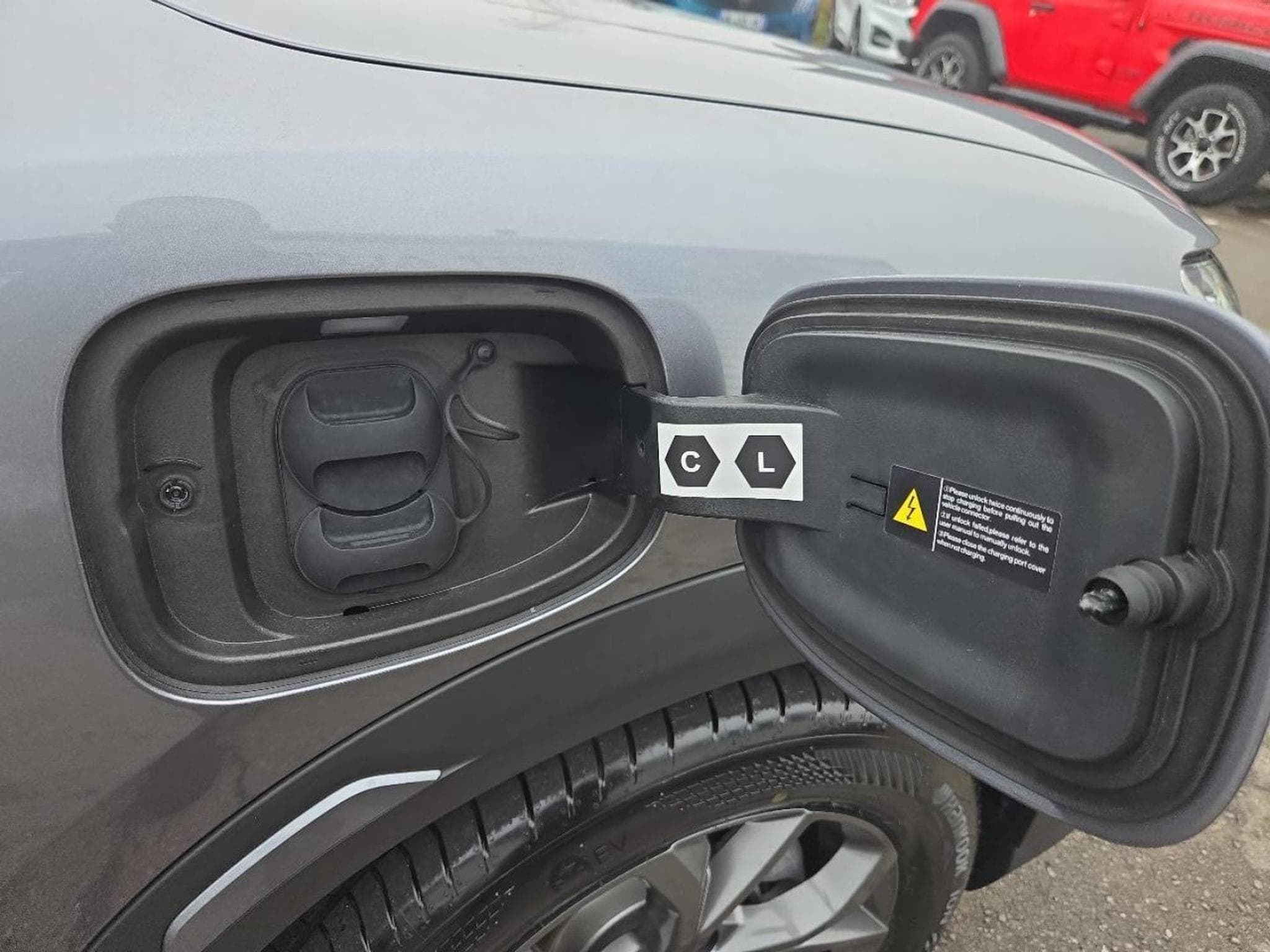 BYD ATTO 2 177 CV BOOST + TOIT PANO 45.1 KWH (2025) - Foto 9