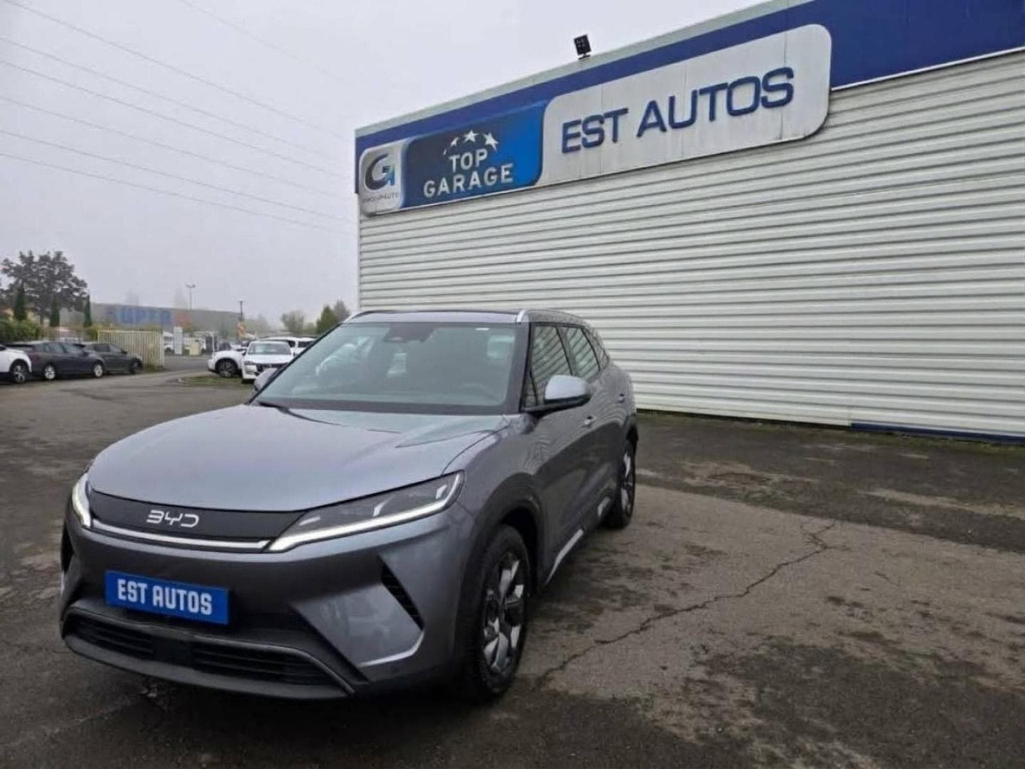 BYD ATTO 2 177 CV BOOST + TOIT PANO 45.1 KWH (2025) - Foto 3
