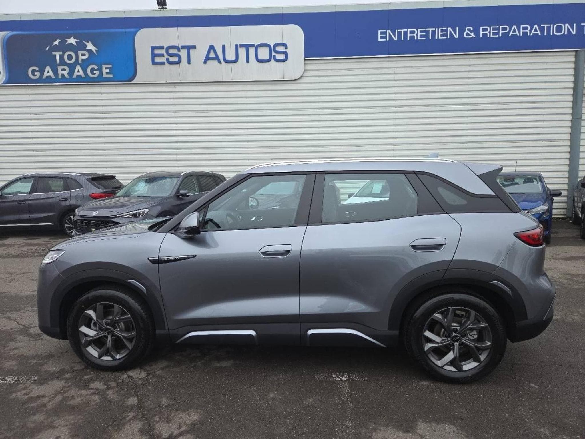 BYD ATTO 2 177 CV BOOST + TOIT PANO 45.1 KWH (2025) - Foto 17