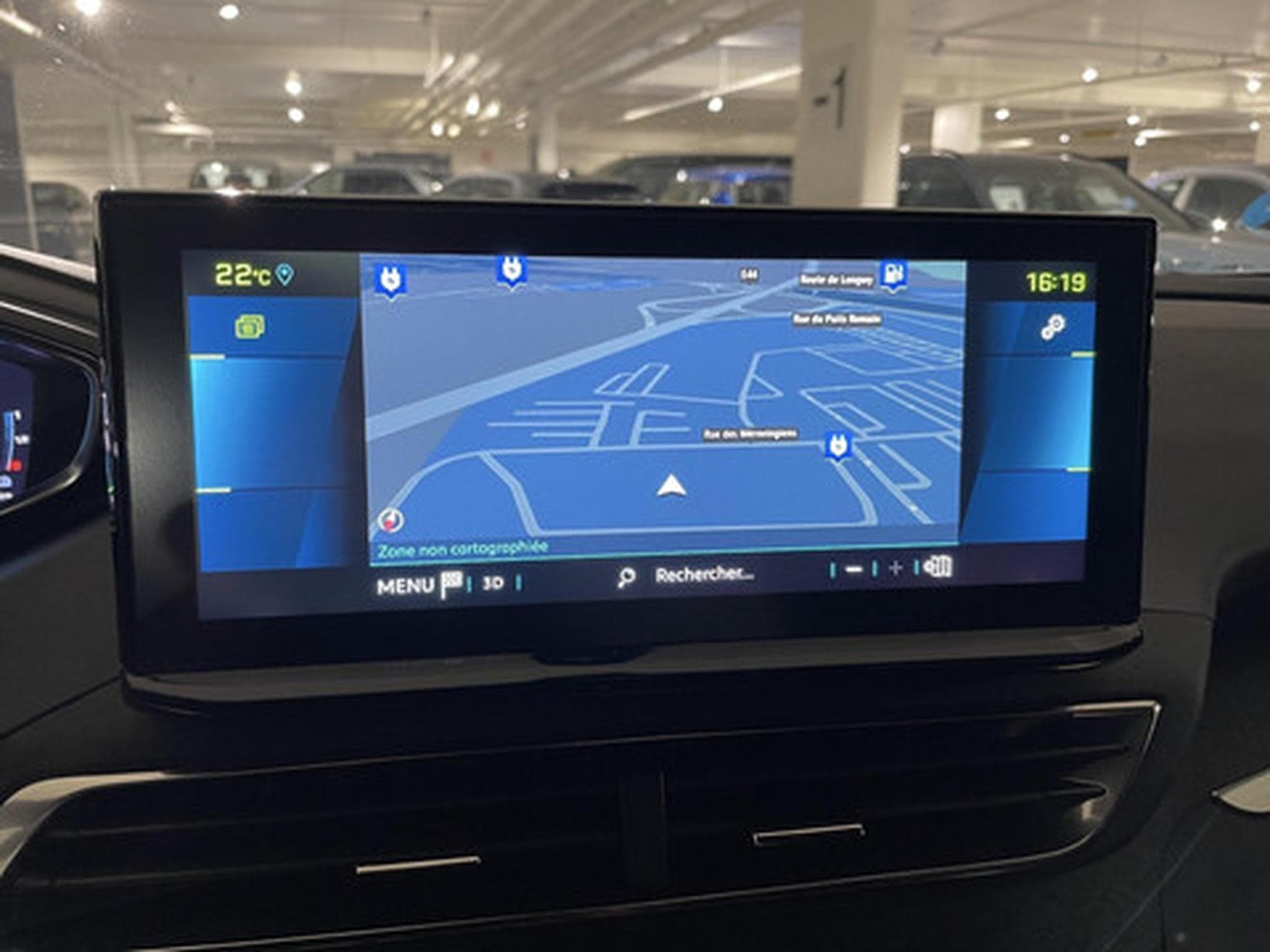 Peugeot 3008 1.2 HYBRID 136 e-DSC6 (2023) - Photo 3