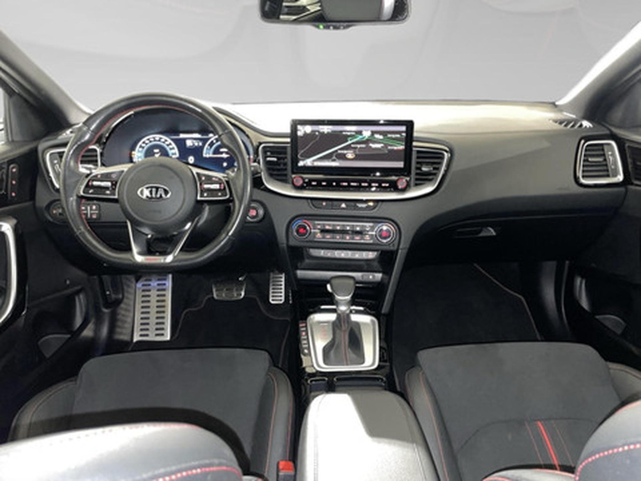 Kia ProCeed GT 1.6 T-GDI 204 DCT ISG (2021) - Photo 5