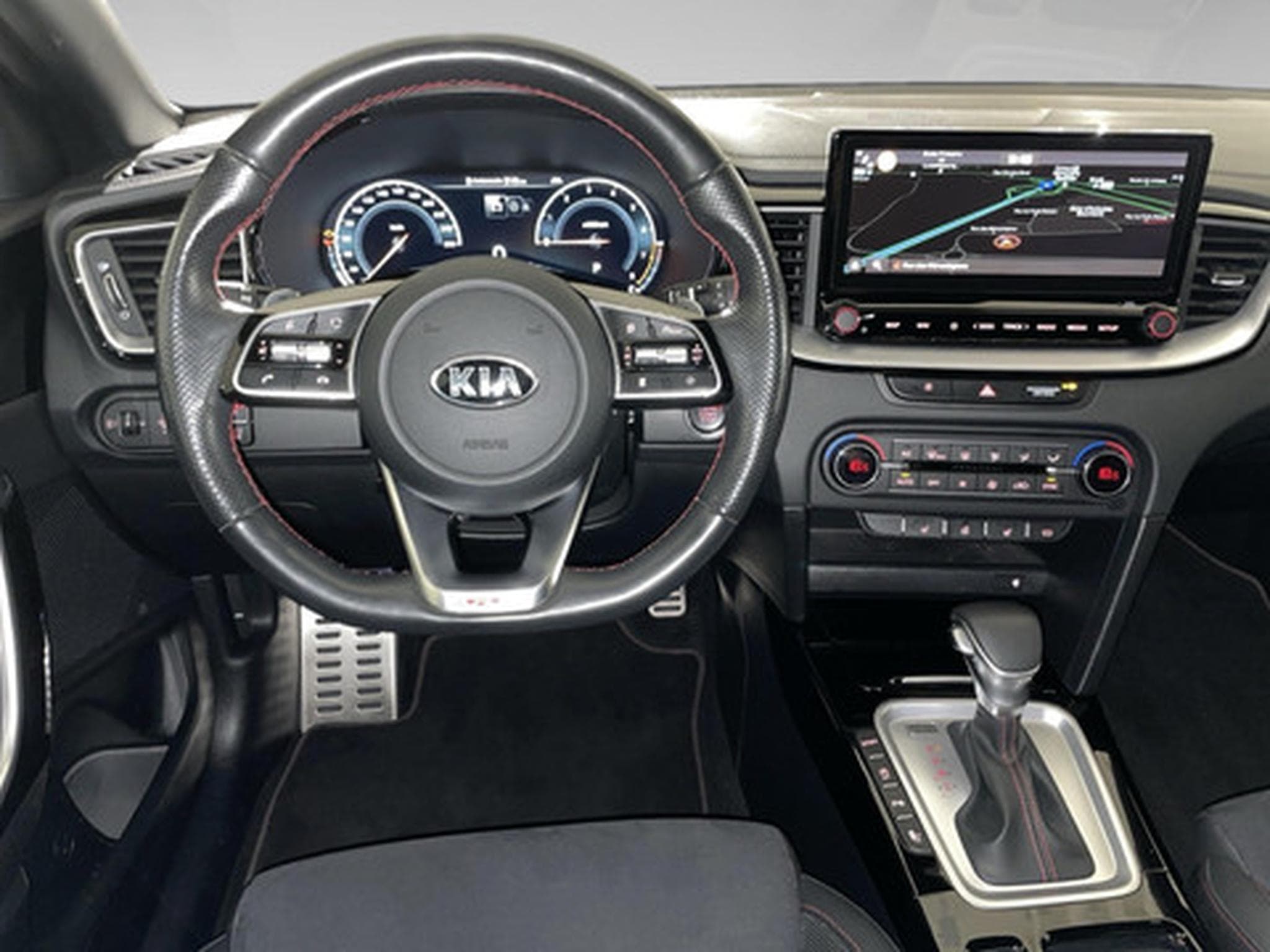 Kia ProCeed GT 1.6 T-GDI 204 DCT ISG (2021) - Photo 6