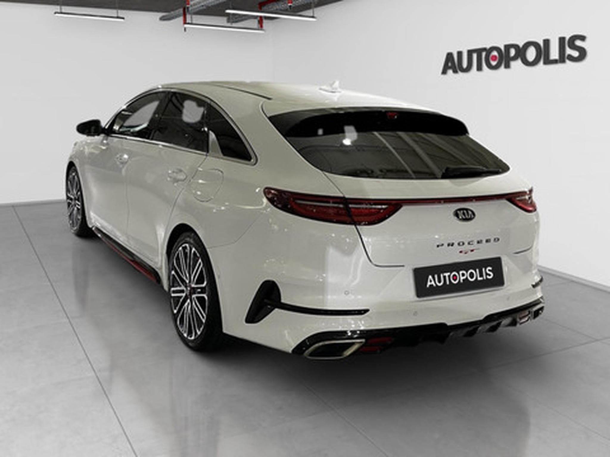Kia ProCeed GT 1.6 T-GDI 204 DCT ISG (2021) - Photo 13
