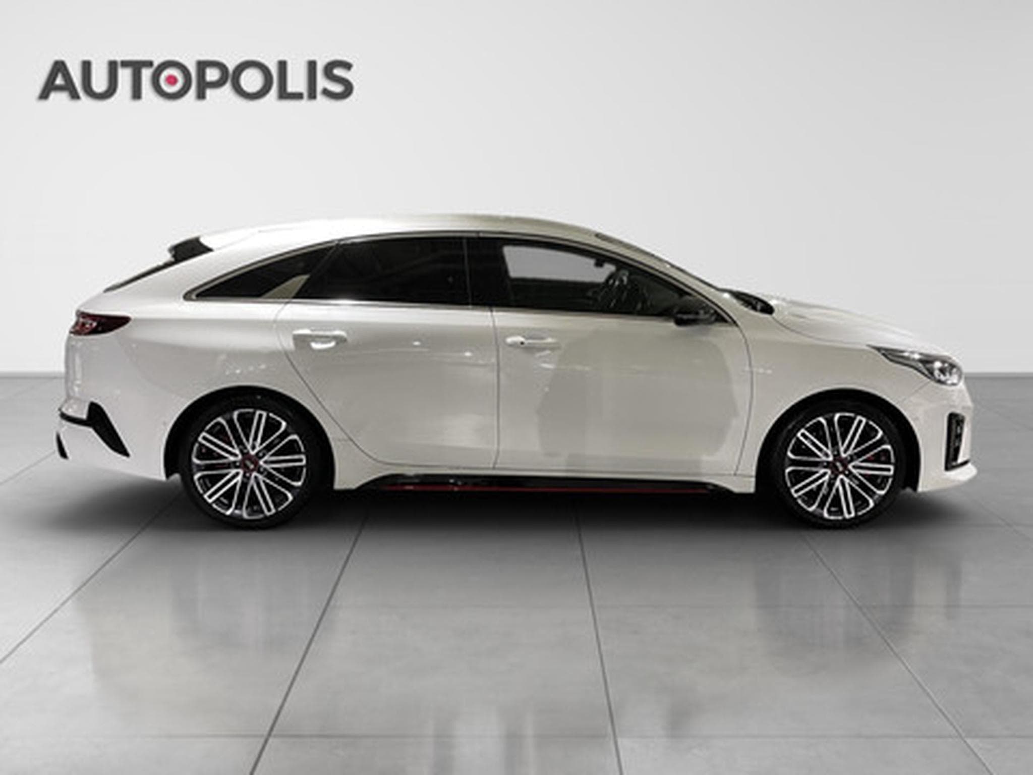 Kia ProCeed GT 1.6 T-GDI 204 DCT ISG (2021) - Photo 16