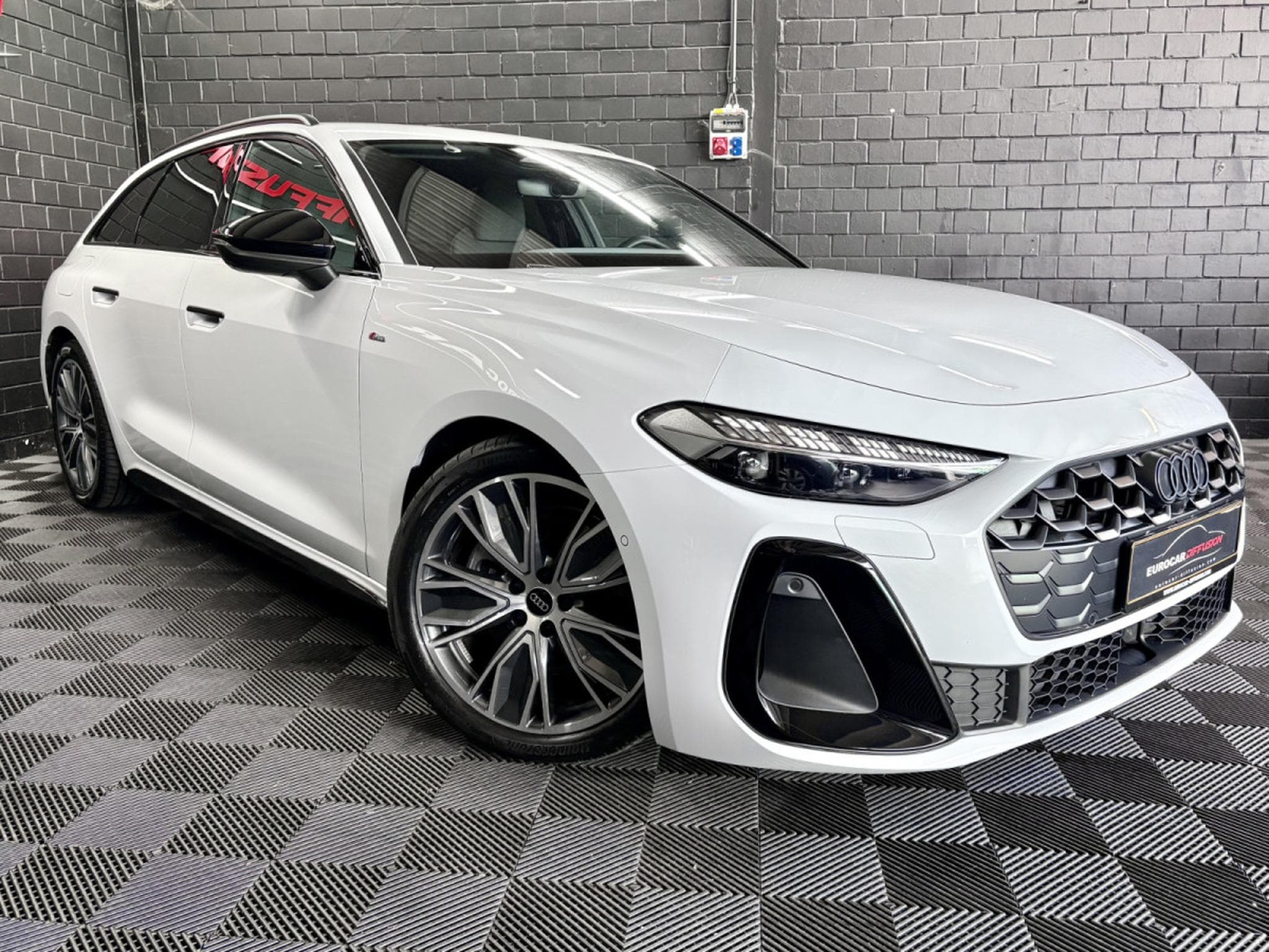 Audi A5 2.0 40 TDI 204 CV AVANT S TRONIC S LINE PLUS *CAM 360°* (2026) - Foto 3