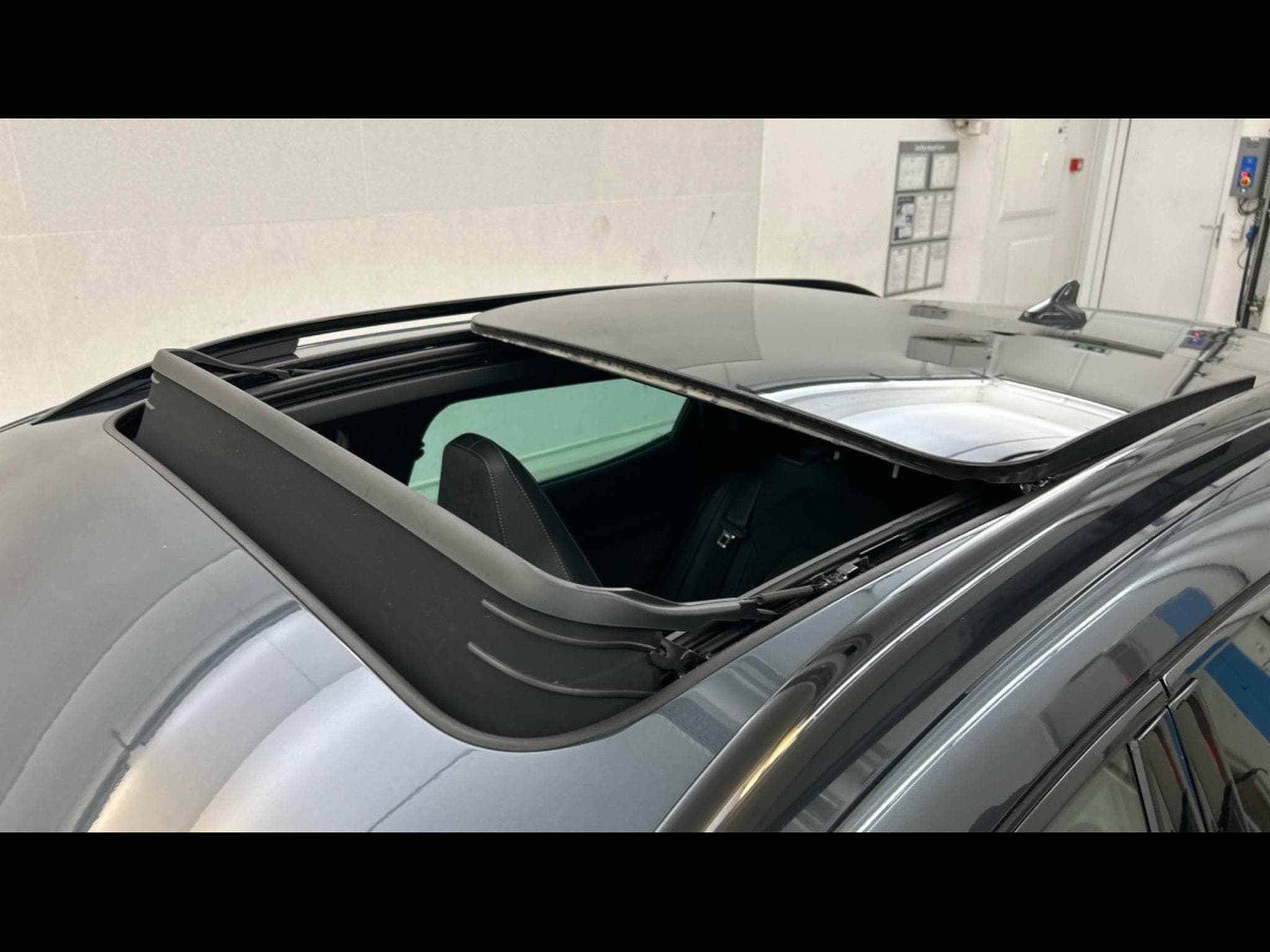 Cupra Formentor 2.0 TSI VZ 333 CV 4Drive * ATTELAGE *PANO* ACC* CAM * (2026) - Foto 17
