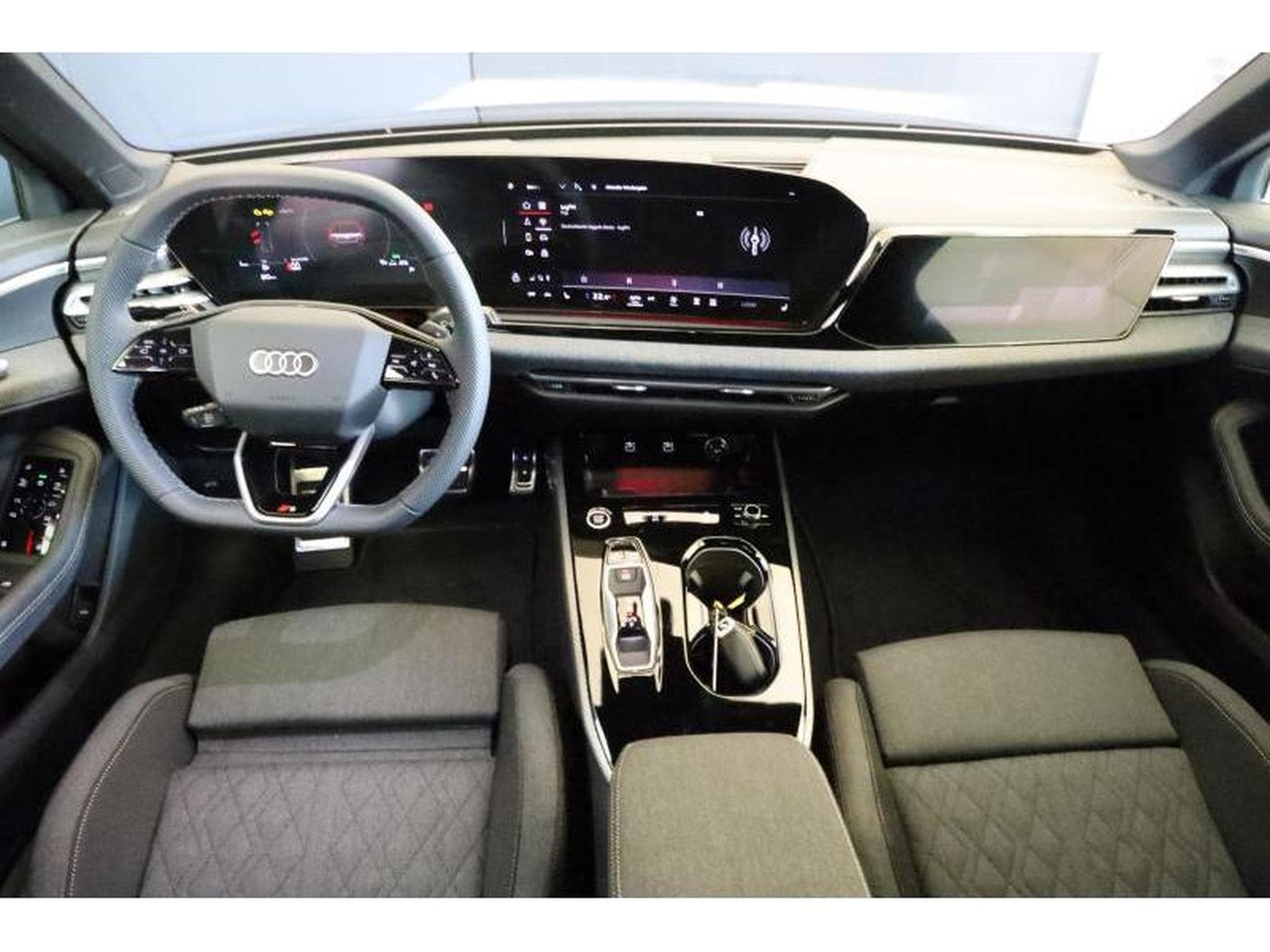 Audi A5 Avant (2025) - Photo 2