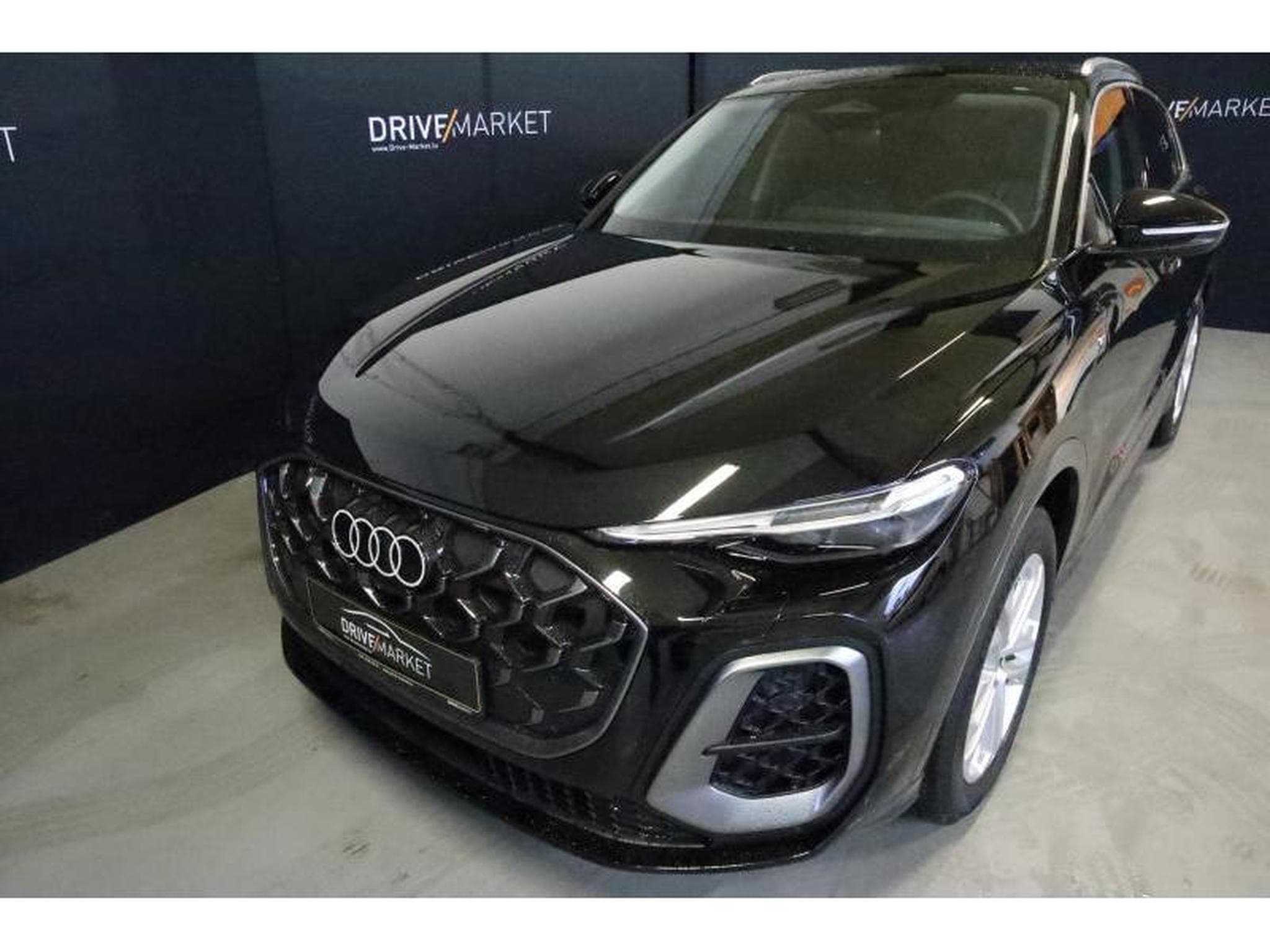 Audi Q5 S-Line (2026) - Photo 16