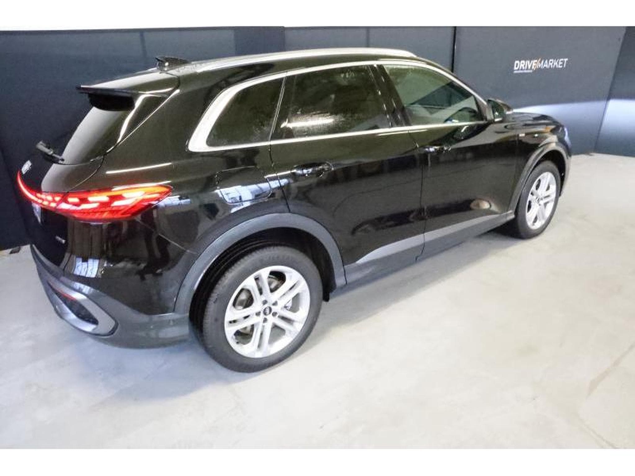 Audi Q5 S-Line (2026) - Photo 21