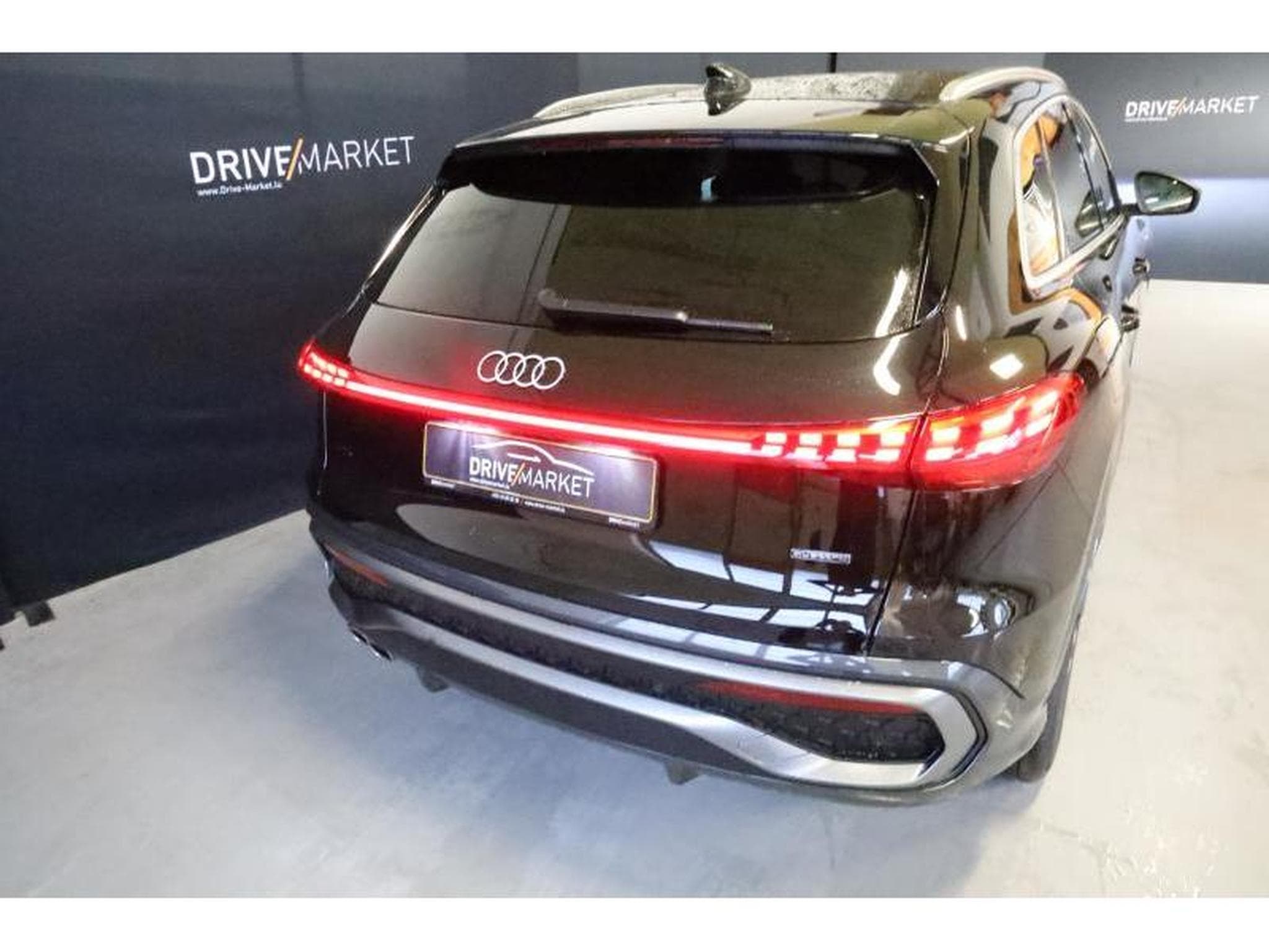 Audi Q5 S-Line (2026) - Photo 24