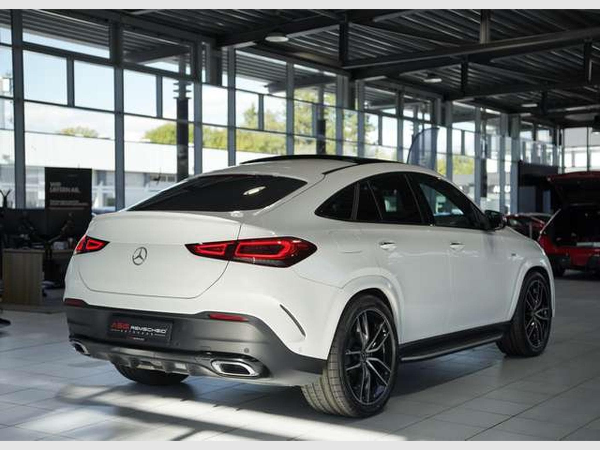 Mercedes GLE 350 de 4M Coupé AMG Line 2.H *Pano*Night*22 (2021) - Photo 6