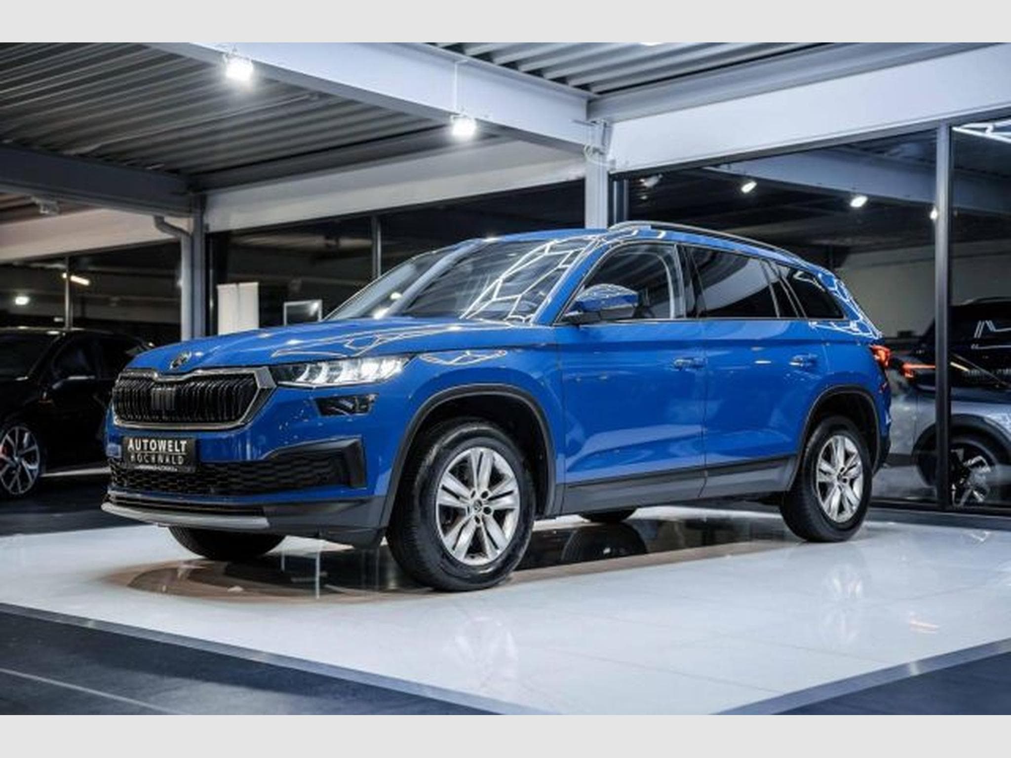 Skoda Kodiaq Kodiaq 2.0 TDI DSG NAVI LED AHK 7-Sitze VIRTUAL (2023) - Foto 4