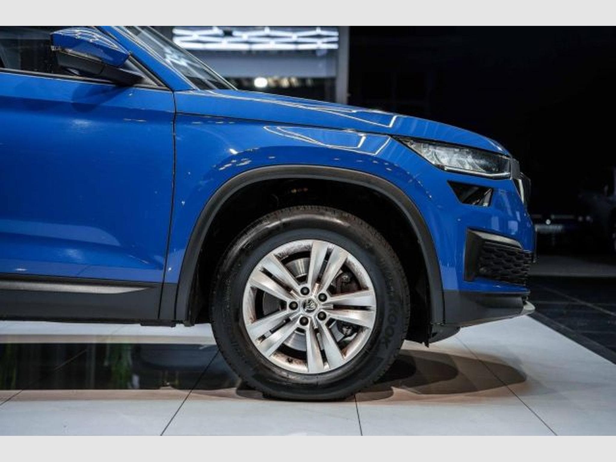 Skoda Kodiaq Kodiaq 2.0 TDI DSG NAVI LED AHK 7-Sitze VIRTUAL (2023) - Foto 9