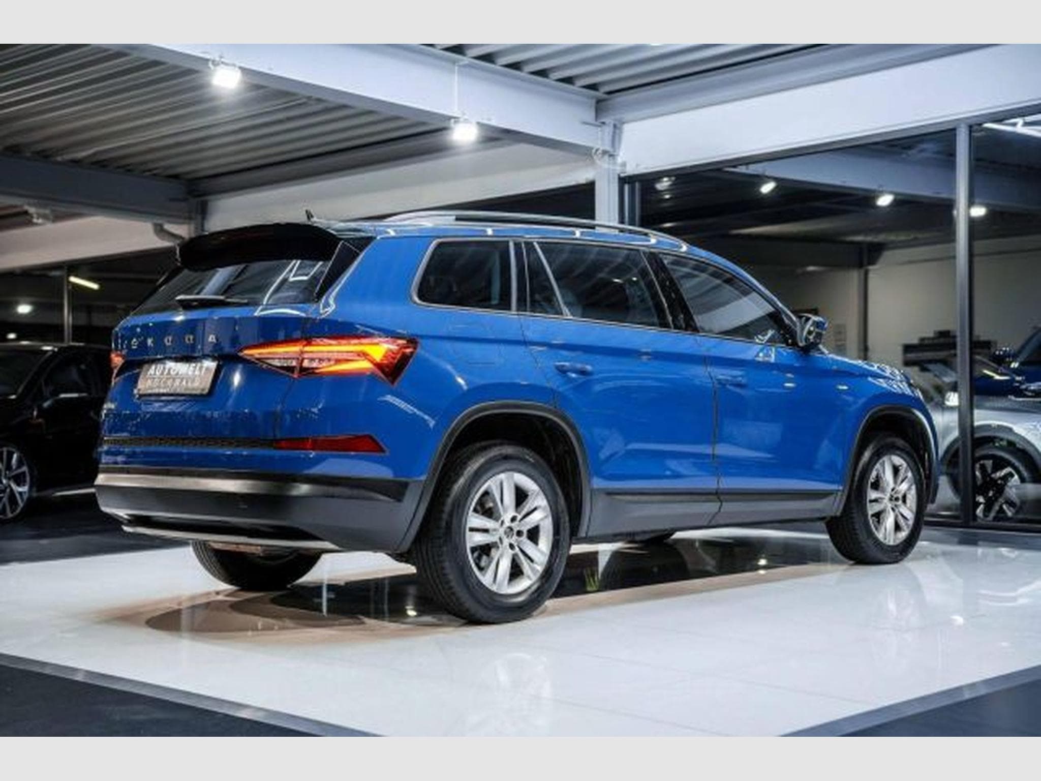 Skoda Kodiaq Kodiaq 2.0 TDI DSG NAVI LED AHK 7-Sitze VIRTUAL (2023) - Foto 13