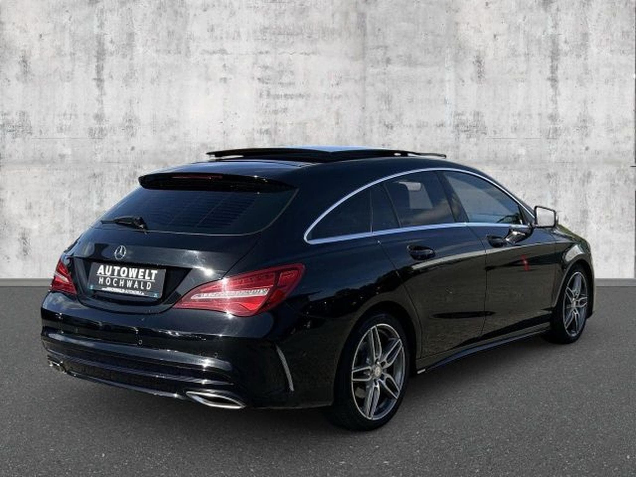 Mercedes CLA 180 CLA 180 Shooting Brake AMG-Line NAVI LED PANO (2016) - Photo 6