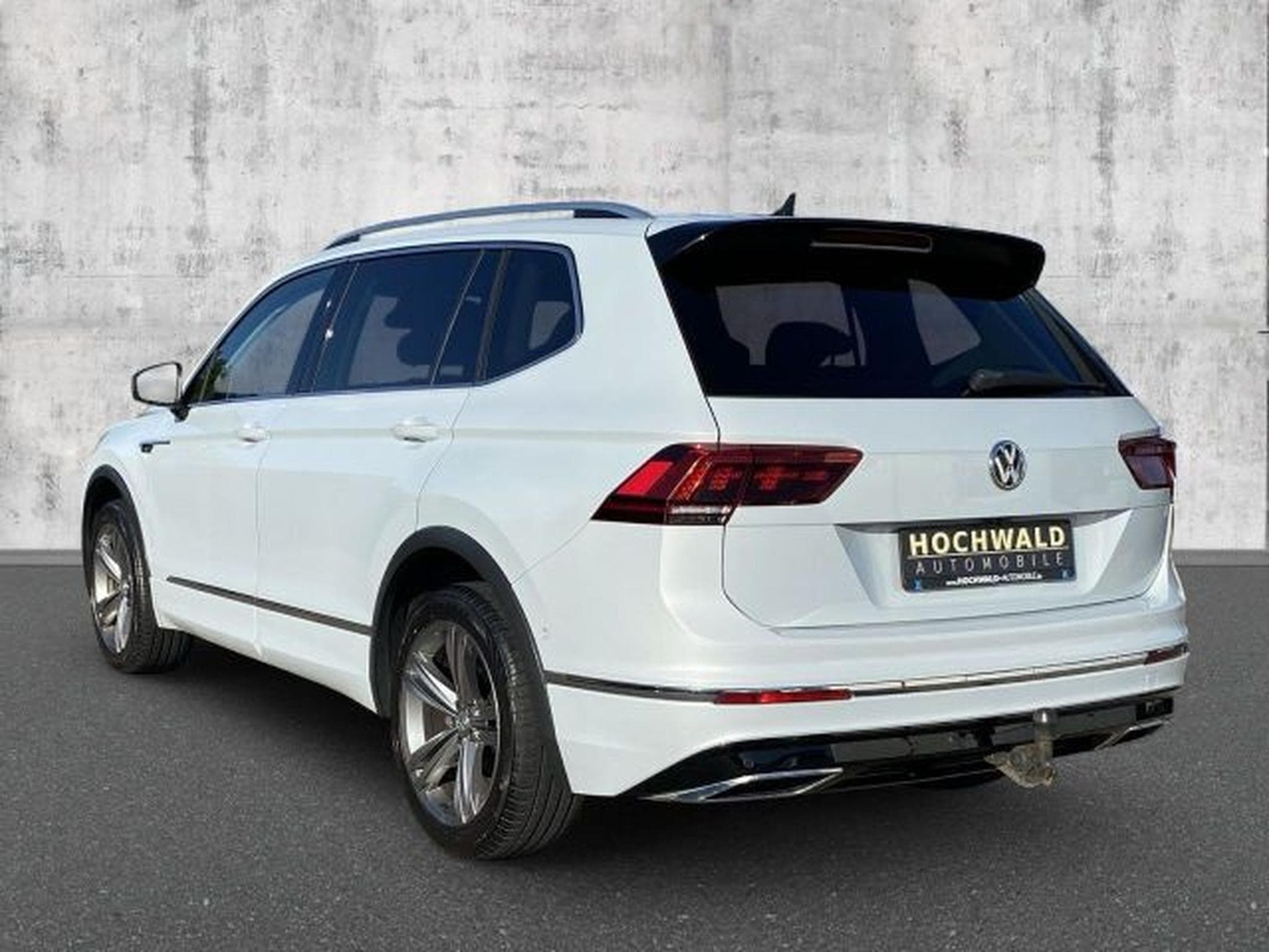 VW Tiguan Tiguan Allspace 2.0 TDI DSG Highl R-Line 4M AHK (2019) - Foto 4