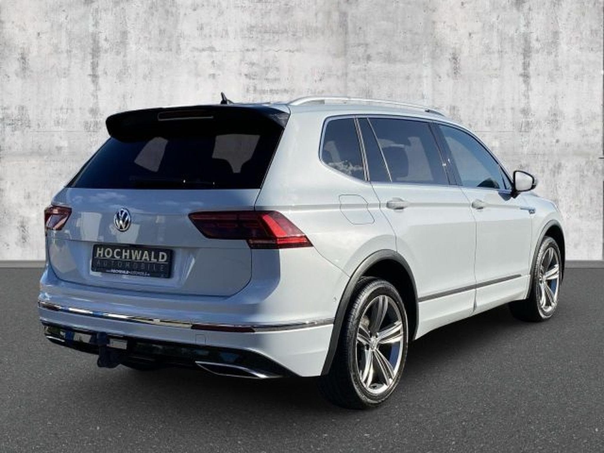 VW Tiguan Tiguan Allspace 2.0 TDI DSG Highl R-Line 4M AHK (2019) - Foto 6