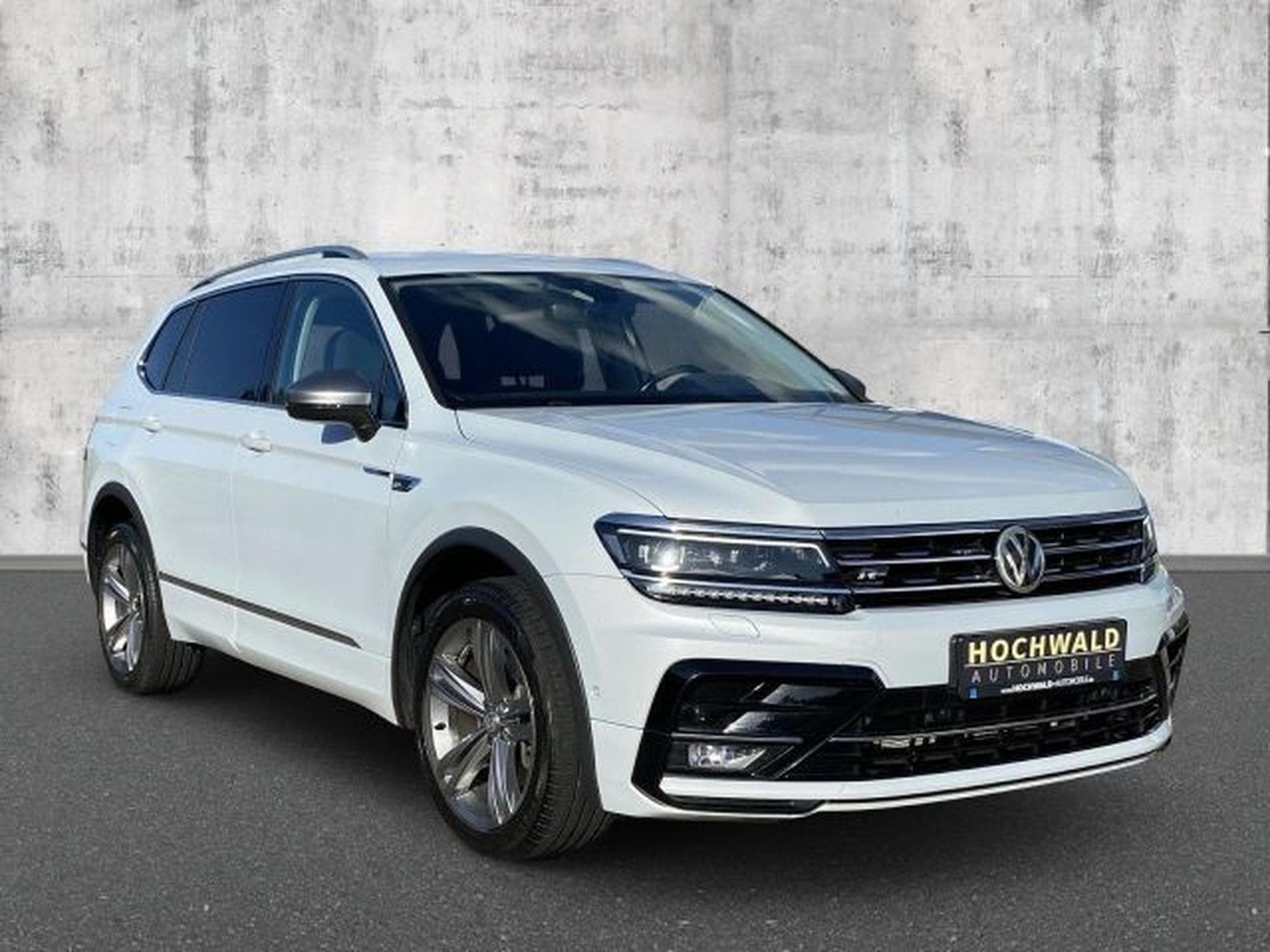 VW Tiguan Tiguan Allspace 2.0 TDI DSG Highl R-Line 4M AHK (2019) - Foto 8