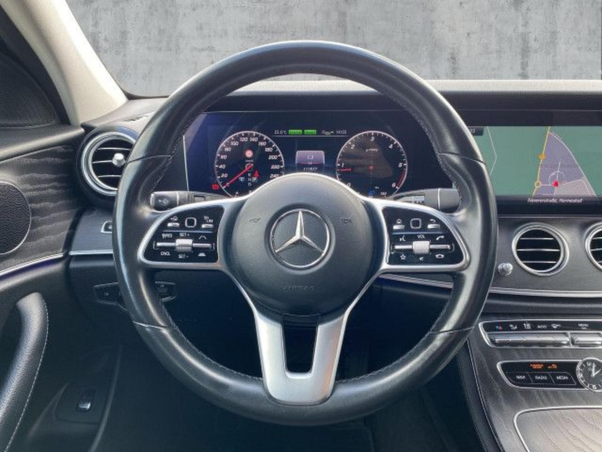 Mercedes E 300 E 300 de T 9G Avantgarde Wide RFK AHK Totw. Spur (2019) - Photo 15
