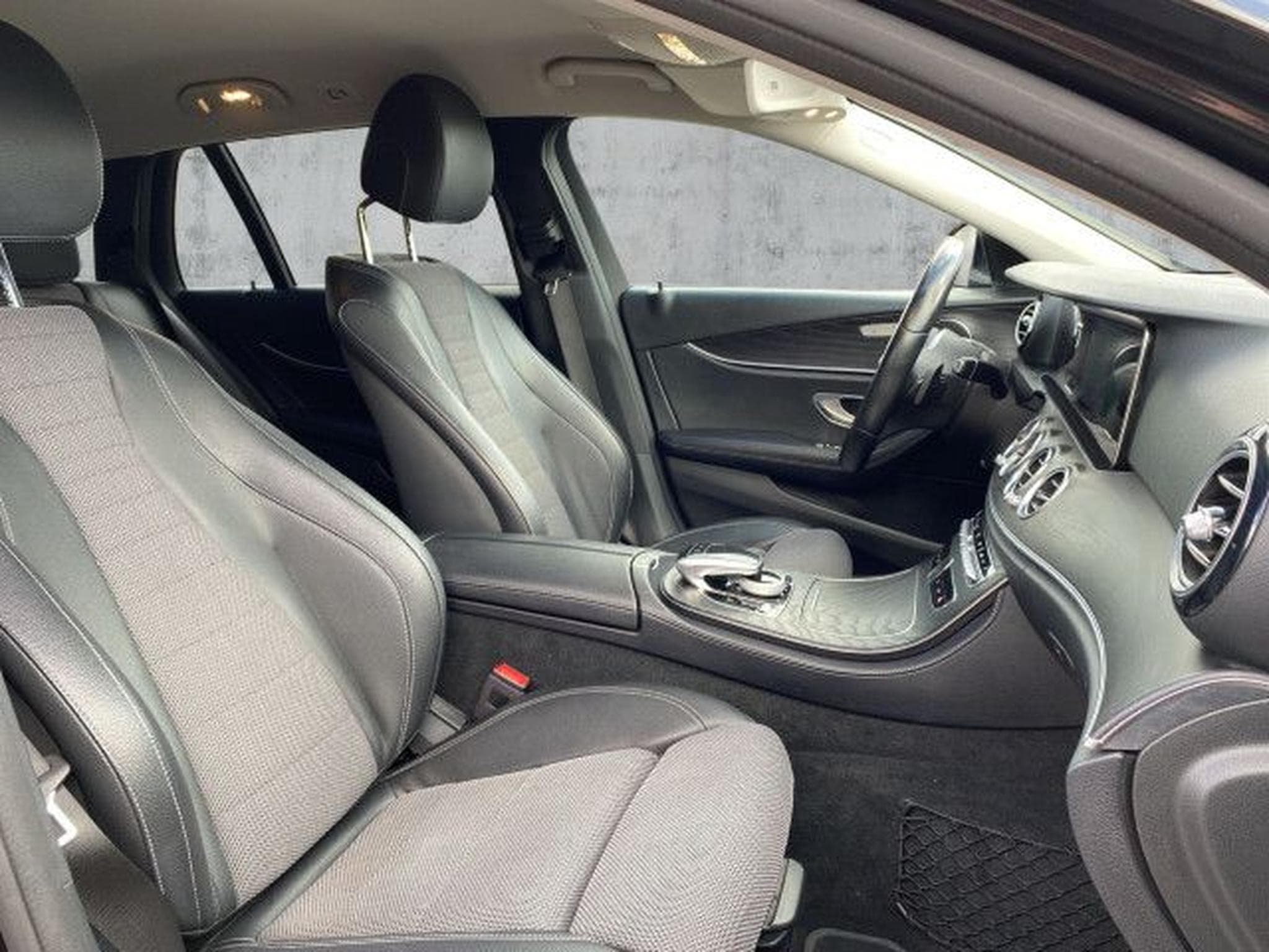 Mercedes E 300 E 300 de T 9G Avantgarde Wide RFK AHK Totw. Spur (2019) - Photo 13