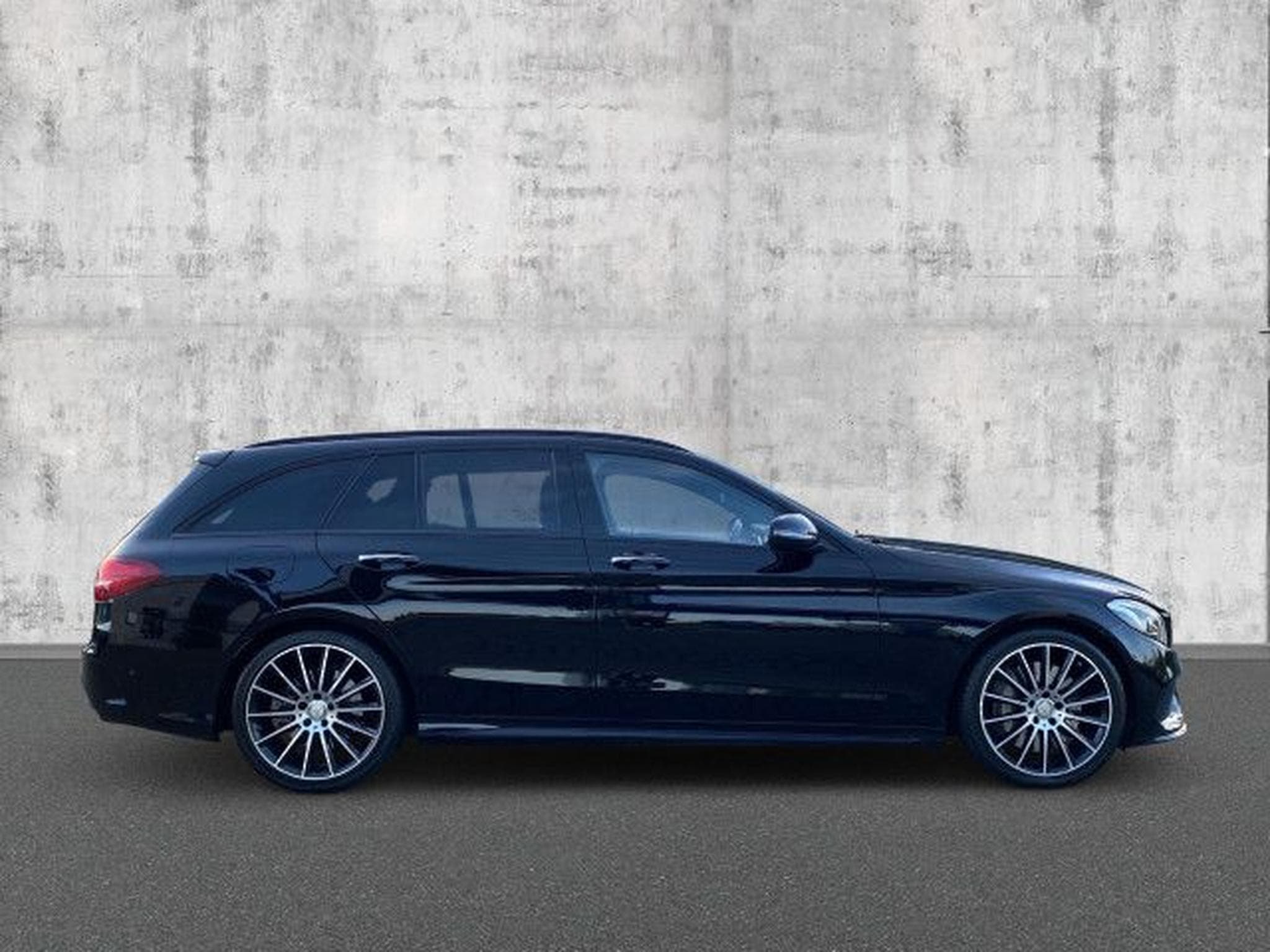 Mercedes E 450 C 43 AMG T 4Matic 7G Night Burmester LED STAHZG (2016) - Photo 6