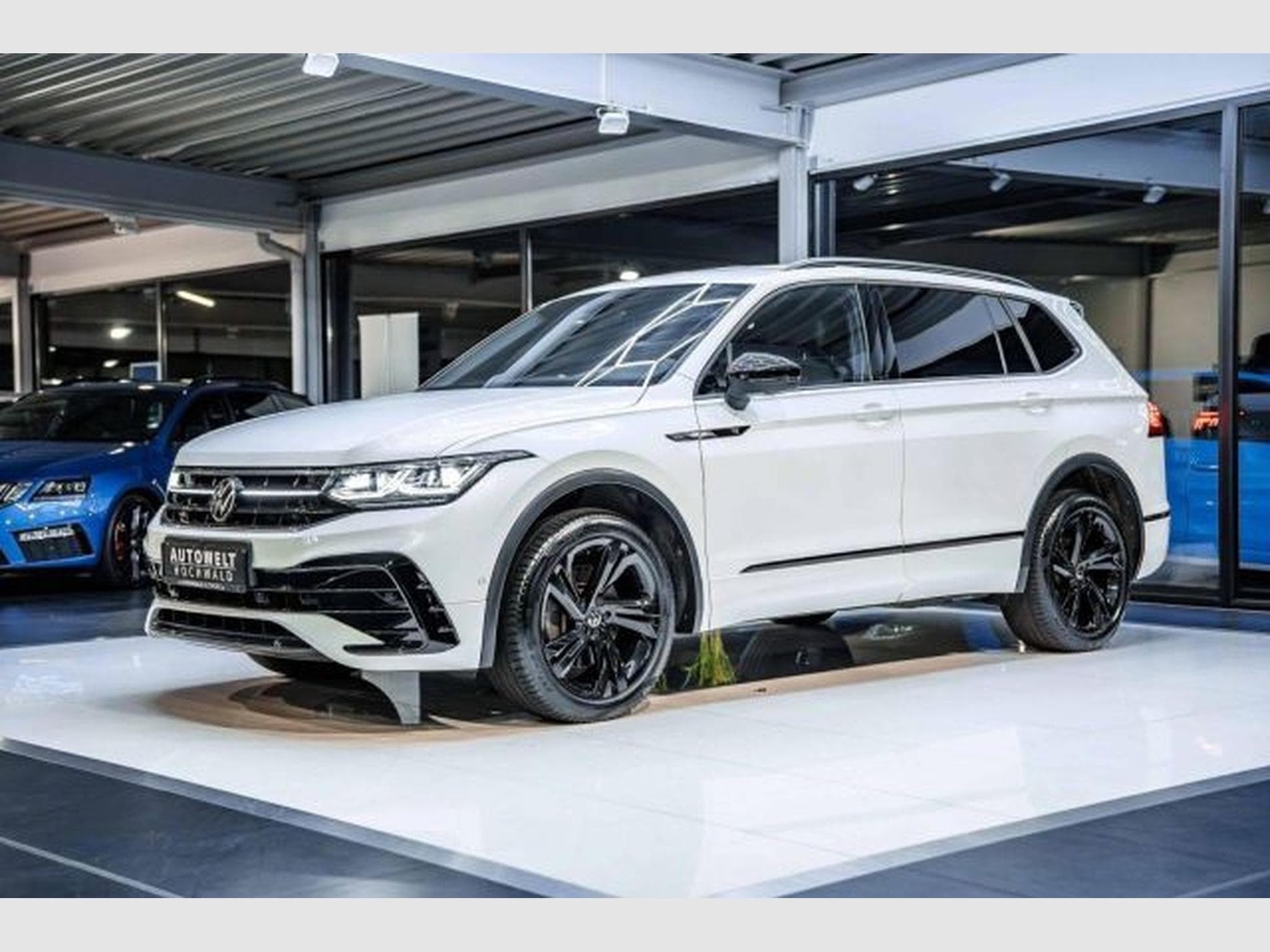 VW Tiguan Tiguan Allspace R-Line 4M 7-Sitze STHZG AHK H&amp;K (2023) - Foto 5