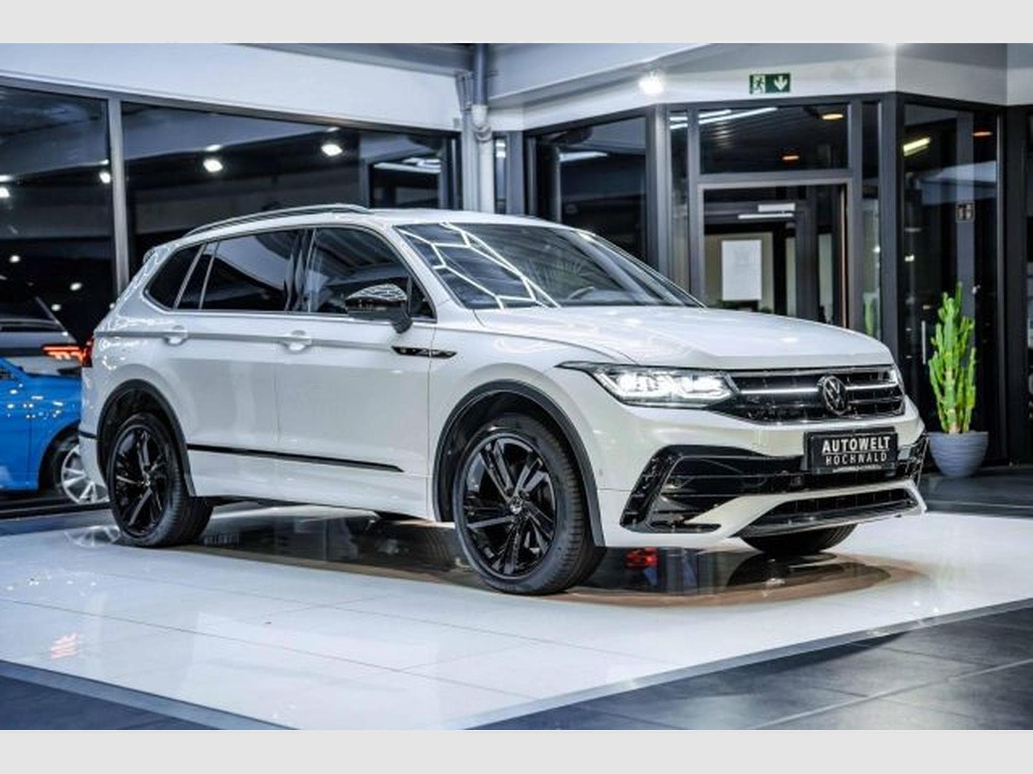 VW Tiguan Tiguan Allspace R-Line 4M 7-Sitze STHZG AHK H&amp;K (2023) - Foto 7