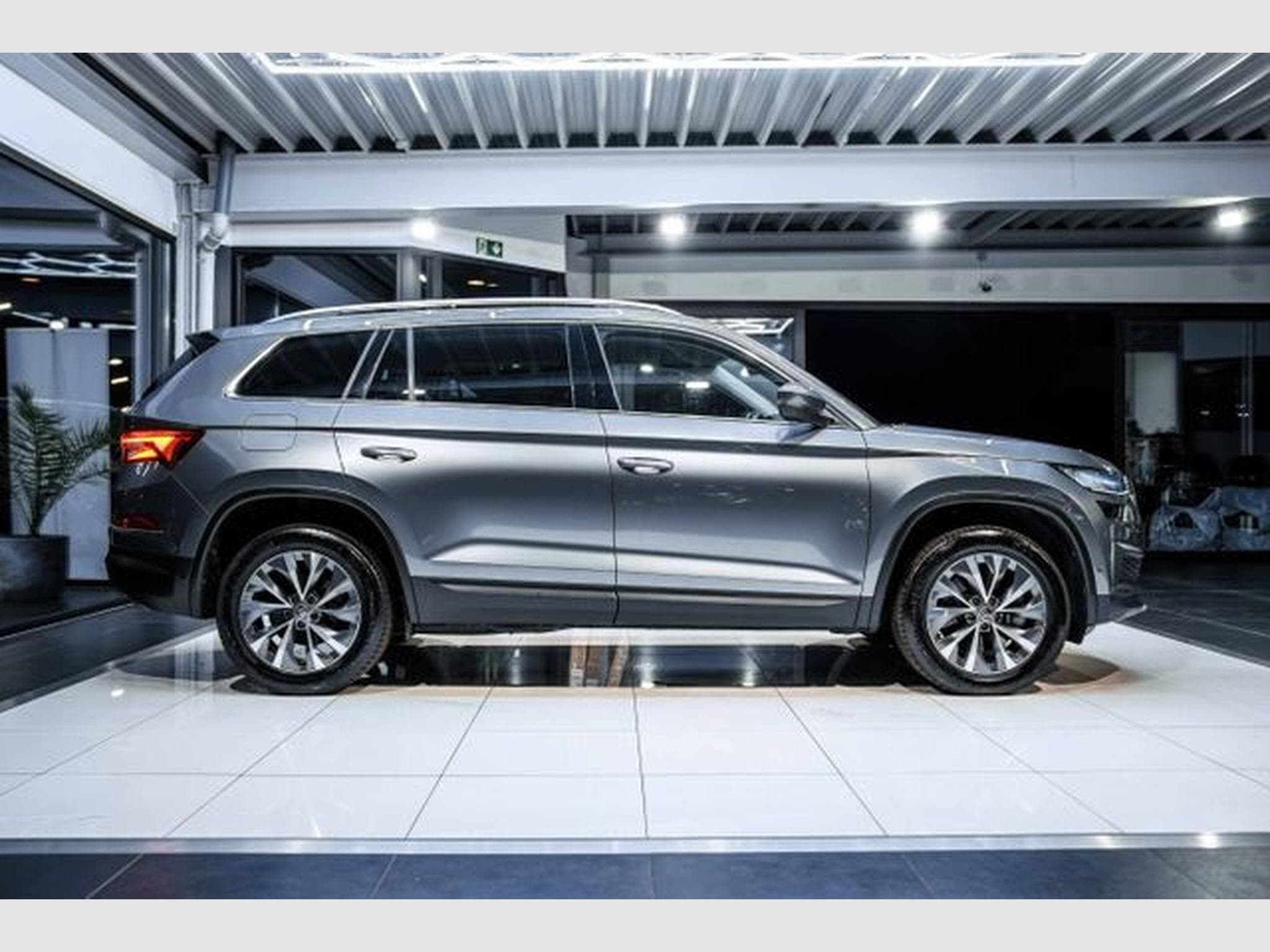 Skoda Kodiaq Kodiaq 2.0 TDI DSG Style 4x4 ACC RFK LED 7-Sitze (2022) - Photo 7