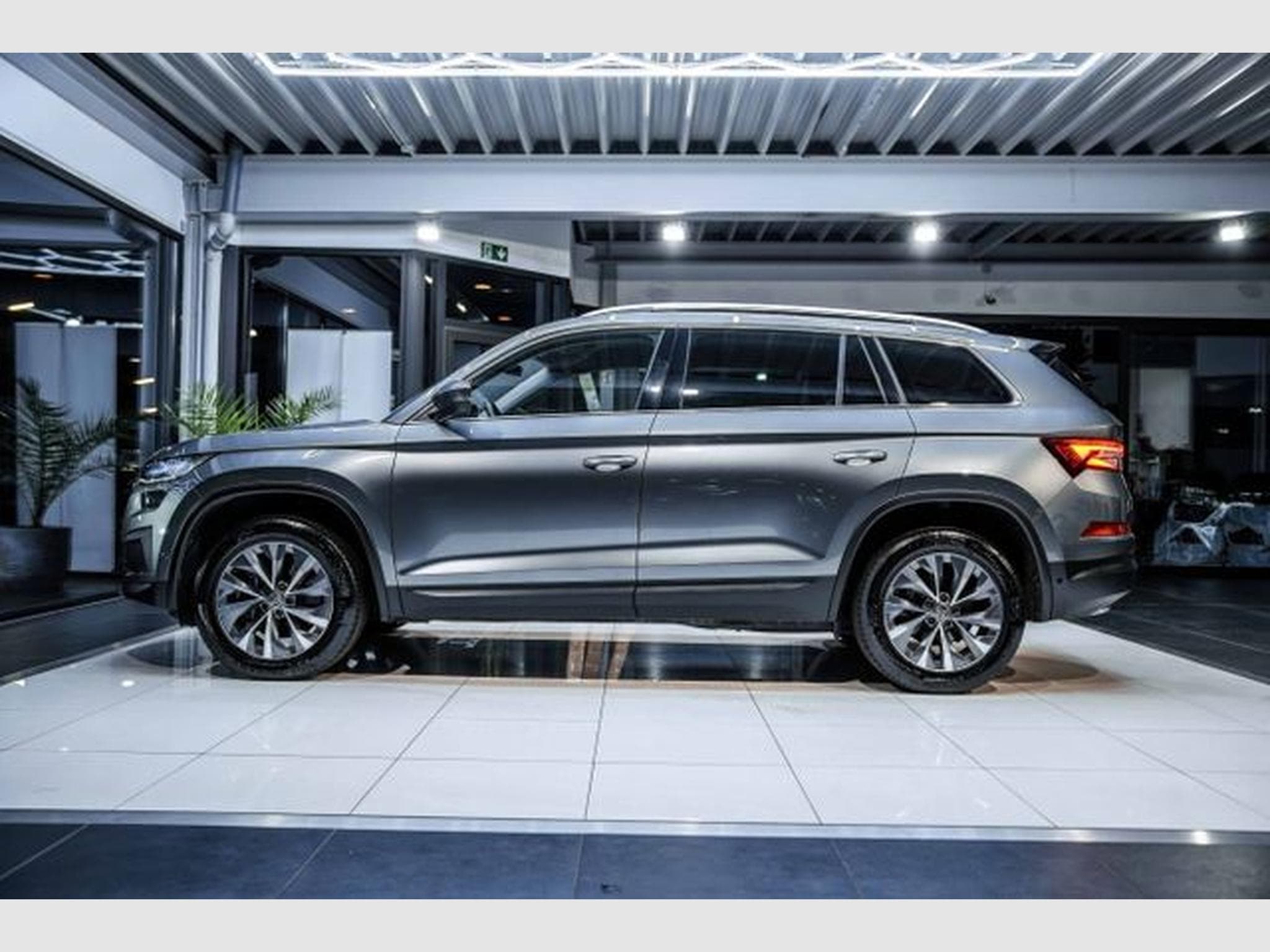 Skoda Kodiaq Kodiaq 2.0 TDI DSG Style 4x4 ACC RFK LED 7-Sitze (2022) - Photo 10