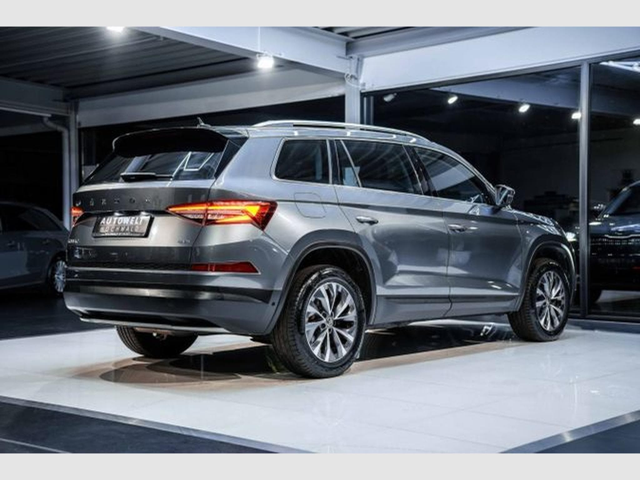 Skoda Kodiaq Kodiaq 2.0 TDI DSG Style 4x4 ACC RFK LED 7-Sitze (2022) - Photo 13