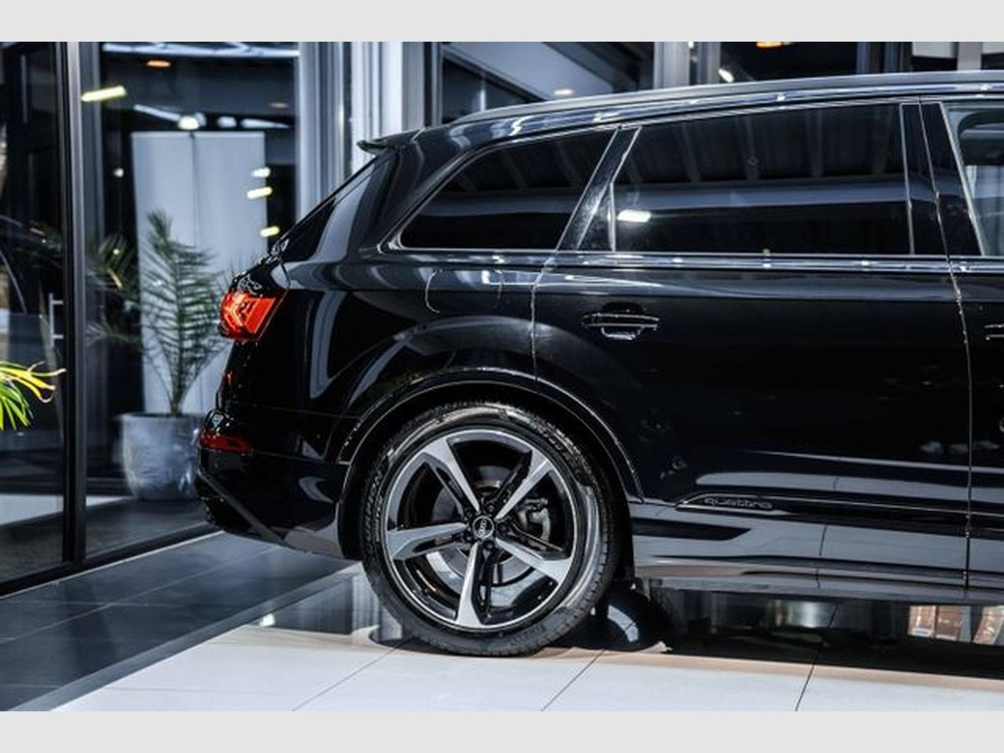 Audi Q7 Q7 50 TDI quattro 2x S-Line NAVI LED PANO 7-Sitz (2023) - Photo 9