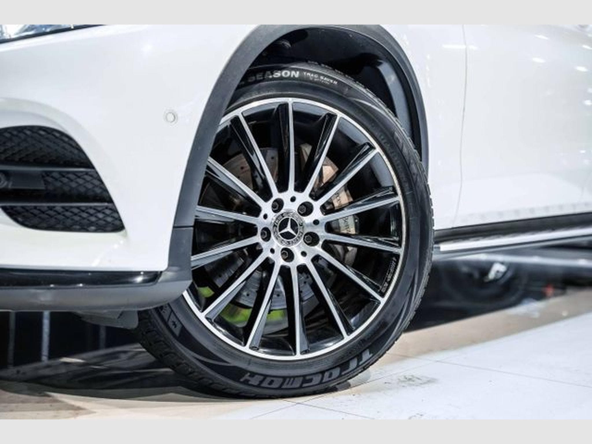 Mercedes GLC 350 GLC 350d 9G AMG-Line 4Matic NAVI PANO Night Burm (2019) - Photo 3