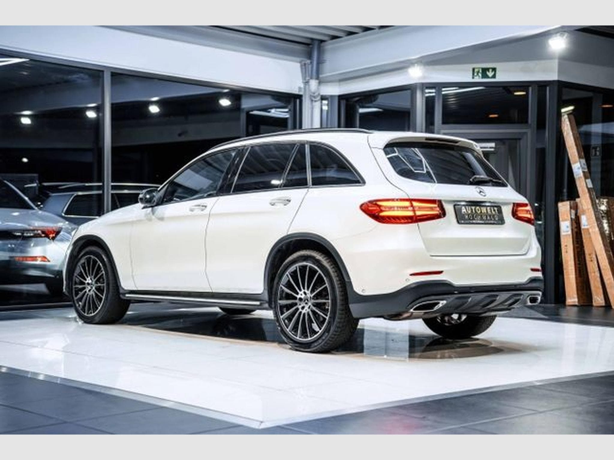 Mercedes GLC 350 GLC 350d 9G AMG-Line 4Matic NAVI PANO Night Burm (2019) - Photo 11