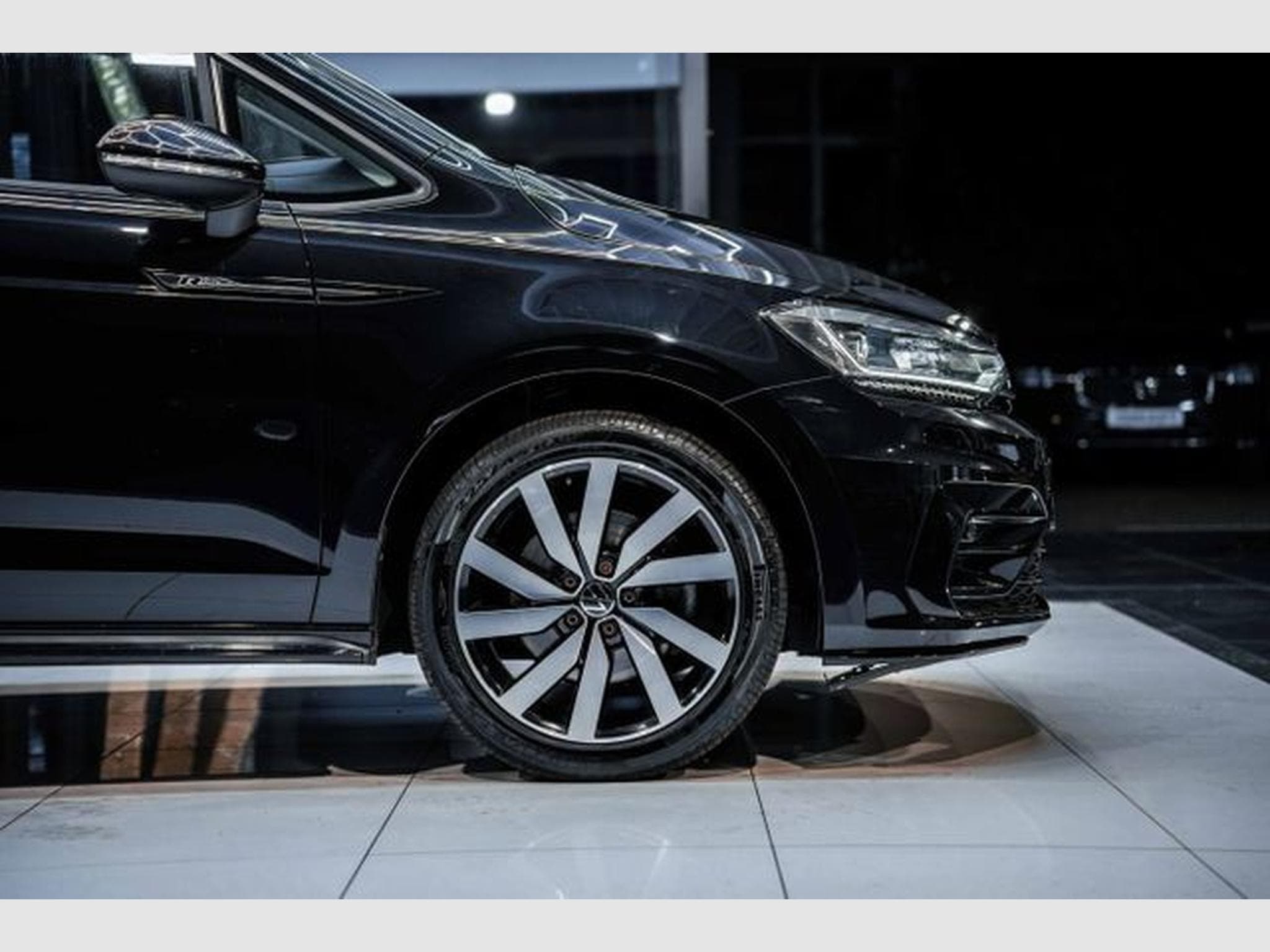 VW Touran Touran 2.0 TDI DSG Highl. R-Line AHK IQ 7-SITZER (2023) - Photo 9