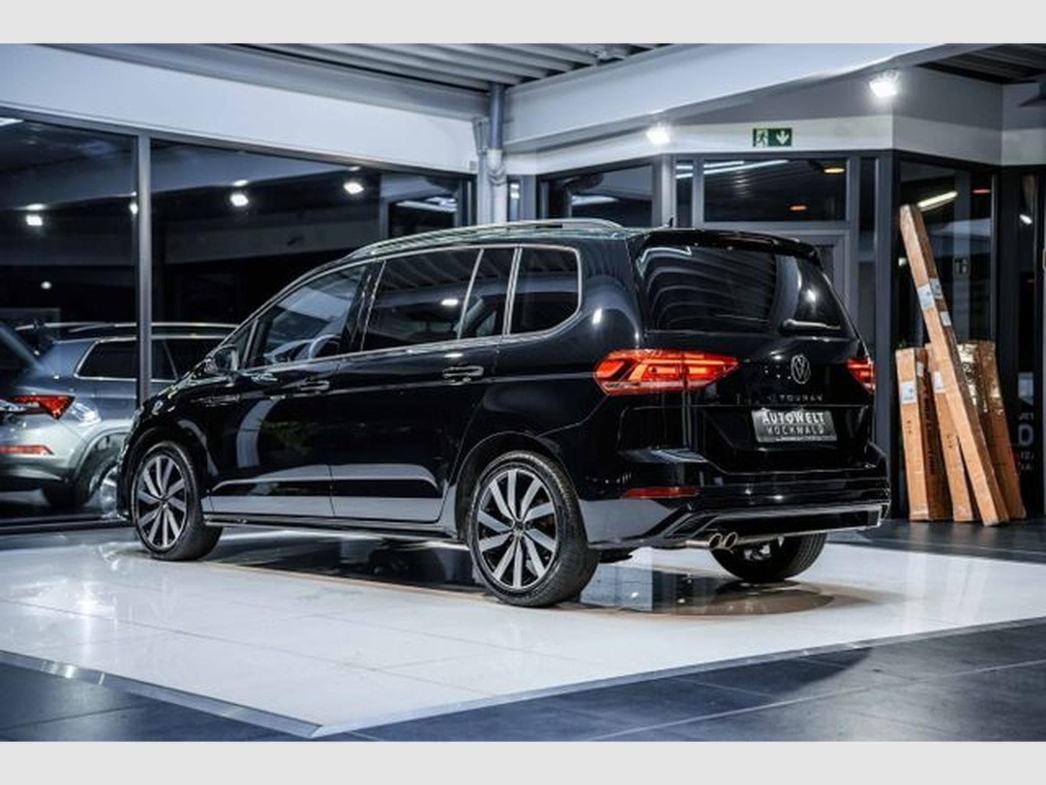 VW Touran Touran 2.0 TDI DSG Highl. R-Line AHK IQ 7-SITZER (2023) - Photo 11