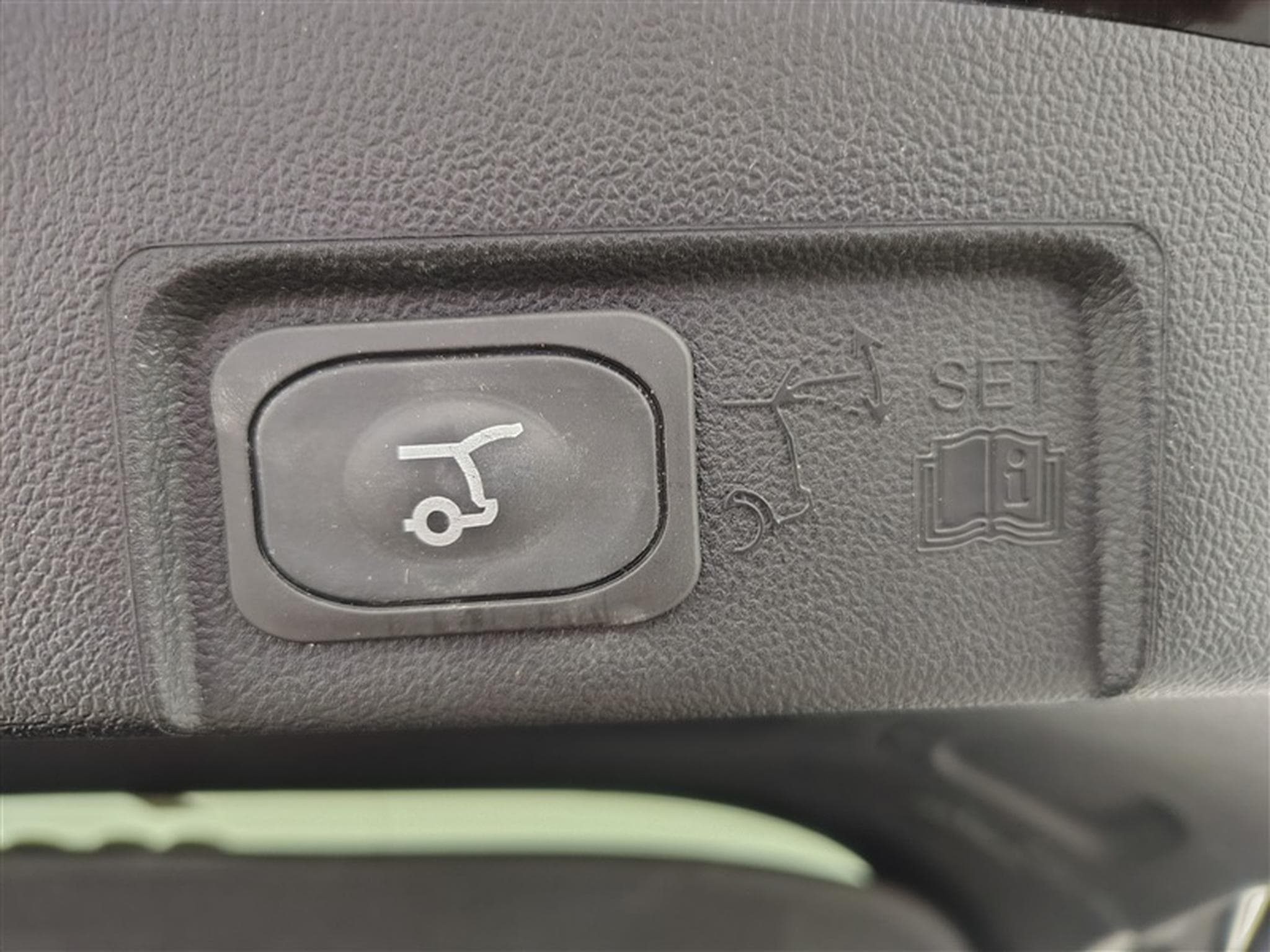 Ford Puma 1.0 EcoBoost mHEV 125cv ST-Line NAVI / FULL LED / CAMERA (2025) - Photo 19