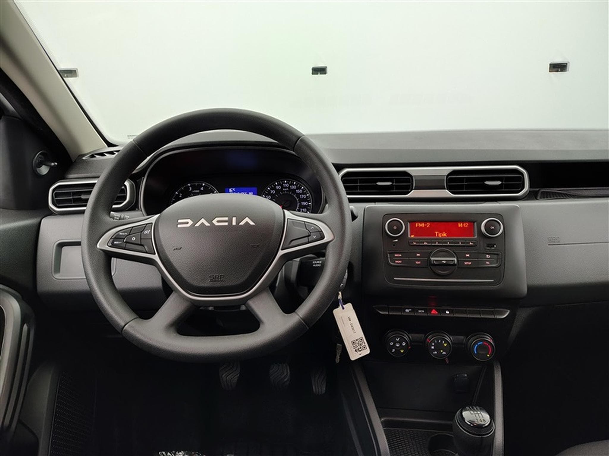 Dacia Duster 1.0 TCe Essential GPF (2023) - Photo 9