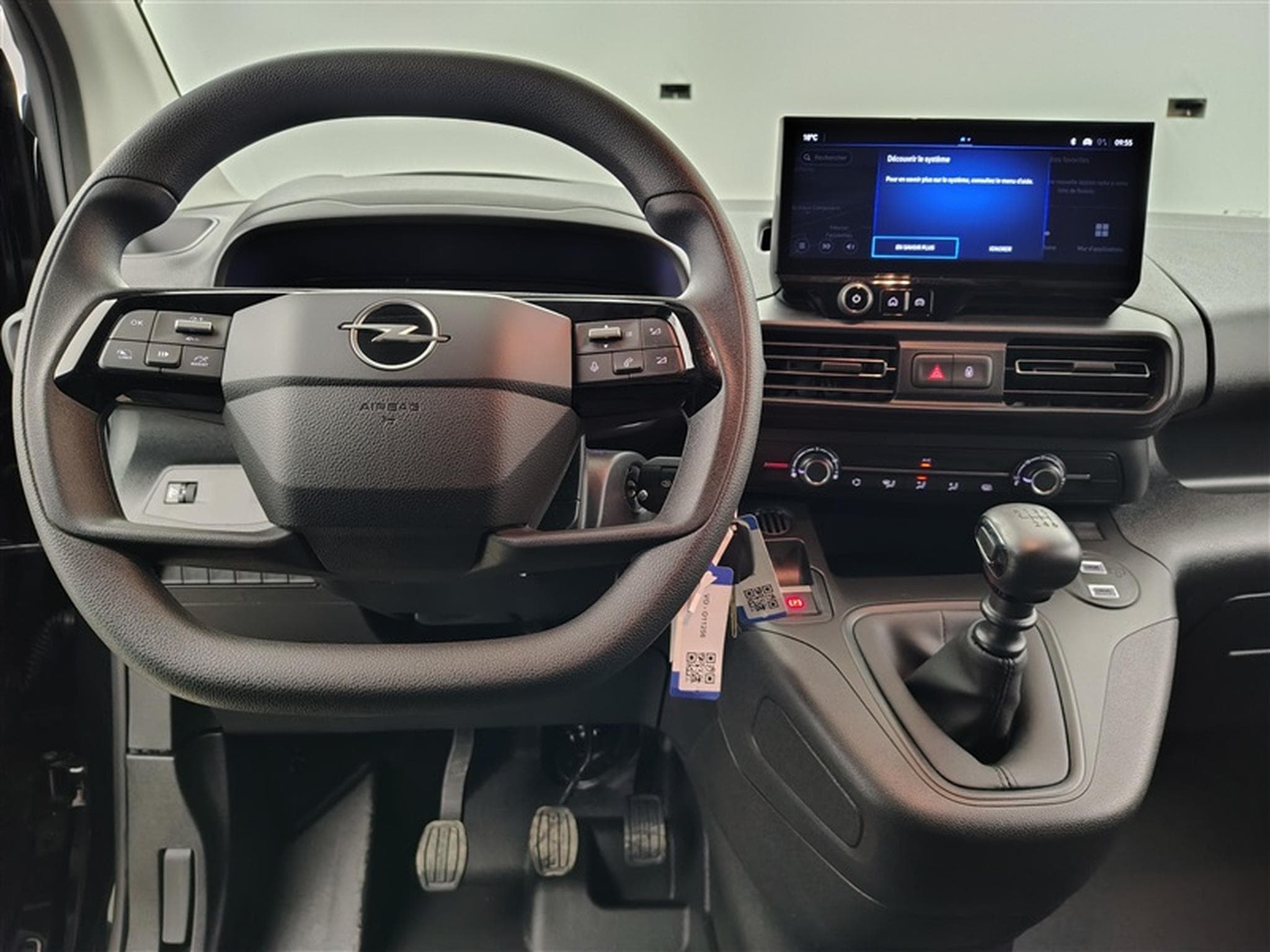 Opel Combo 1.5 TD BlueInj. 3PL  NAVI / FULL LED / PDC AV-AR (2025) - Photo 9
