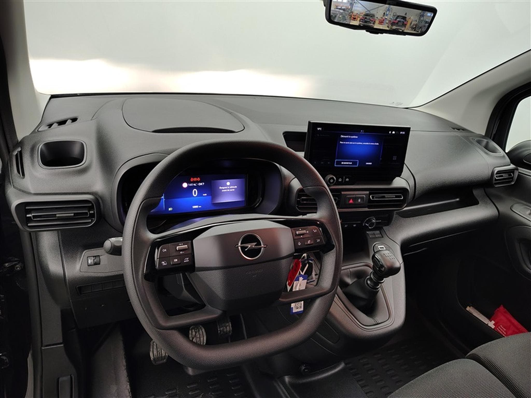 Opel Combo 1.5 TD BlueInj. 3PL  NAVI / FULL LED / PDC AV-AR (2025) - Photo 8