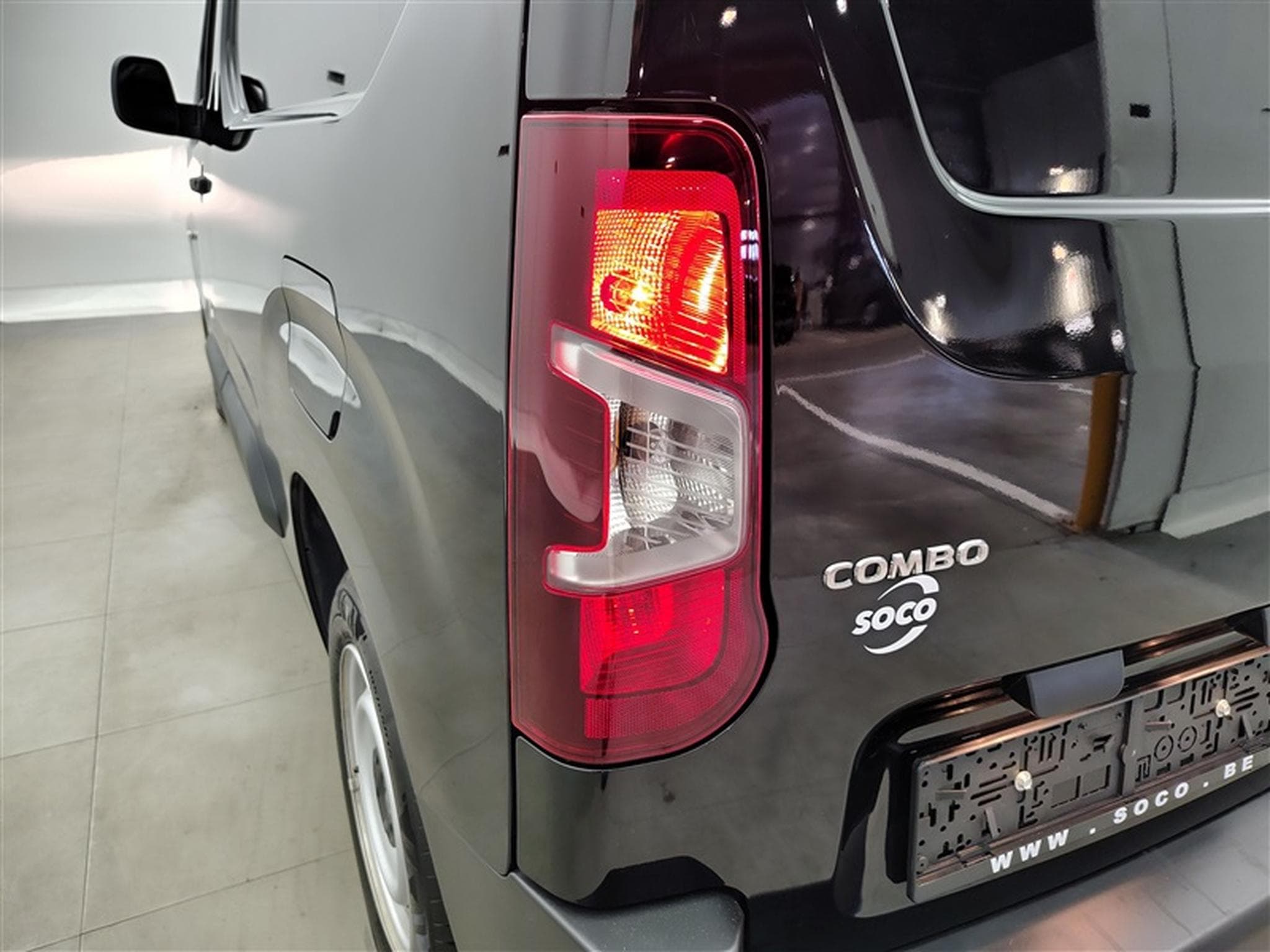 Opel Combo 1.5 TD BlueInj. 3PL  NAVI / FULL LED / PDC AV-AR (2025) - Photo 16