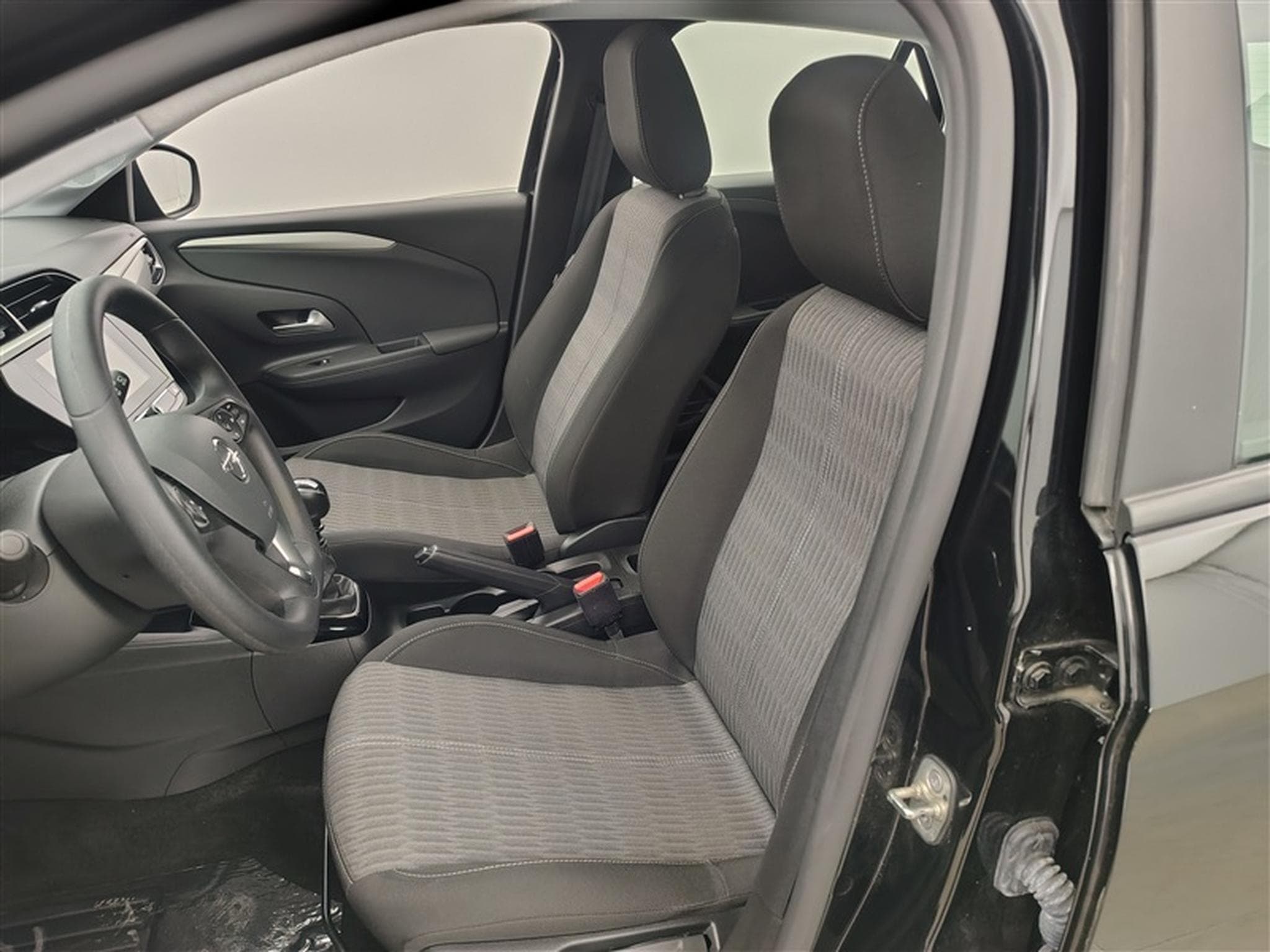 Opel Corsa 1.2 Turbo Edition NAVI/LED/JA/PDC/CAMERA/CARPLAY (2023) - Photo 7