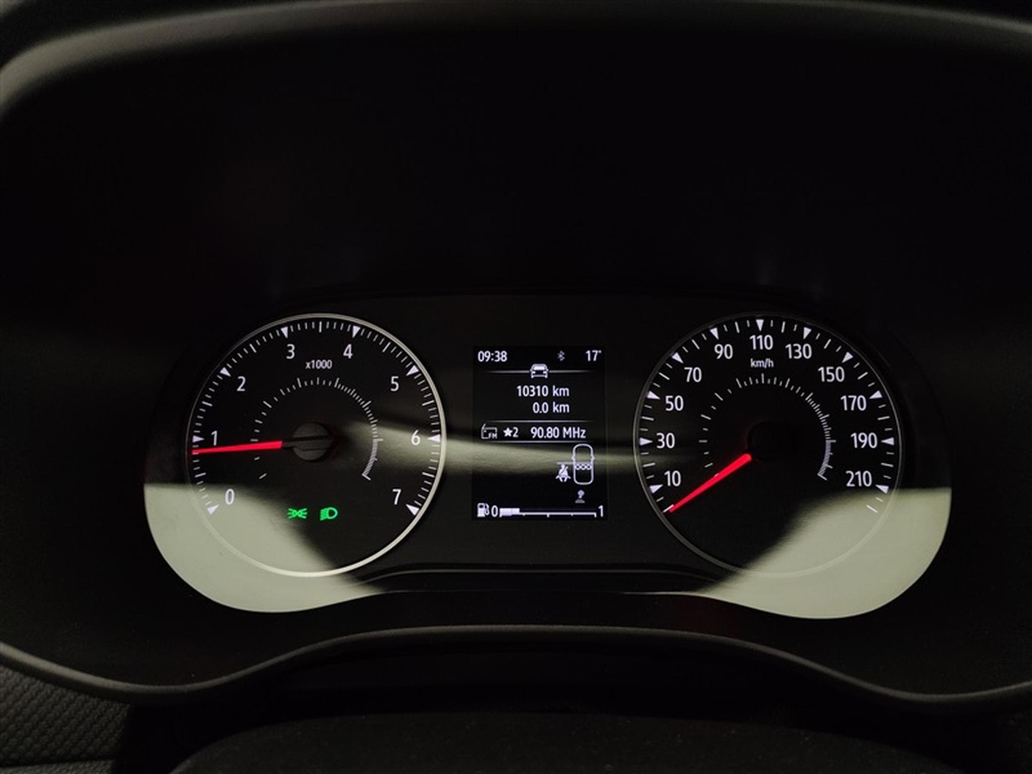 Dacia Sandero 1.0i SCe Essential (2023) - Photo 10