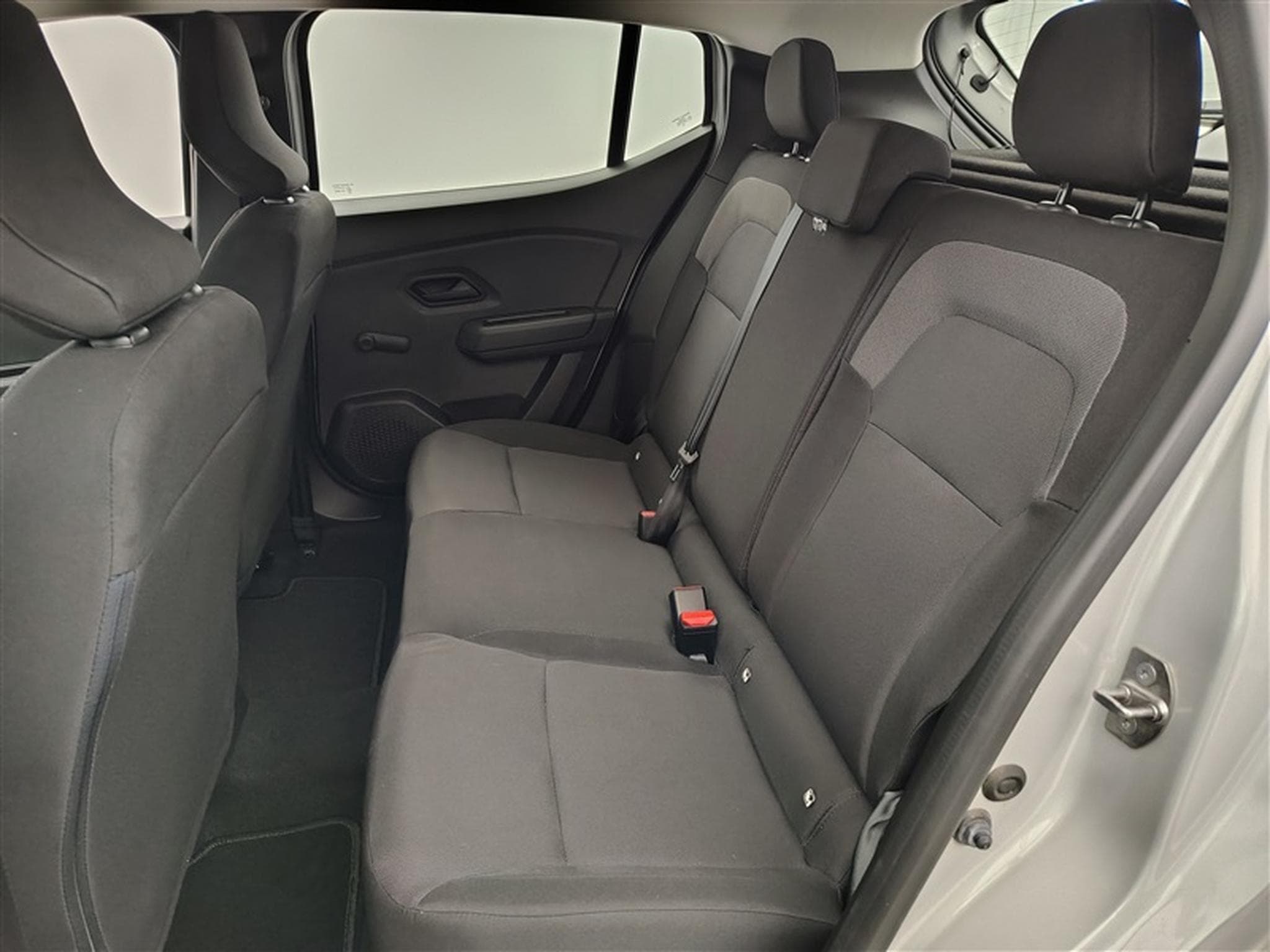 Dacia Sandero 1.0i SCe Essential (2023) - Photo 13