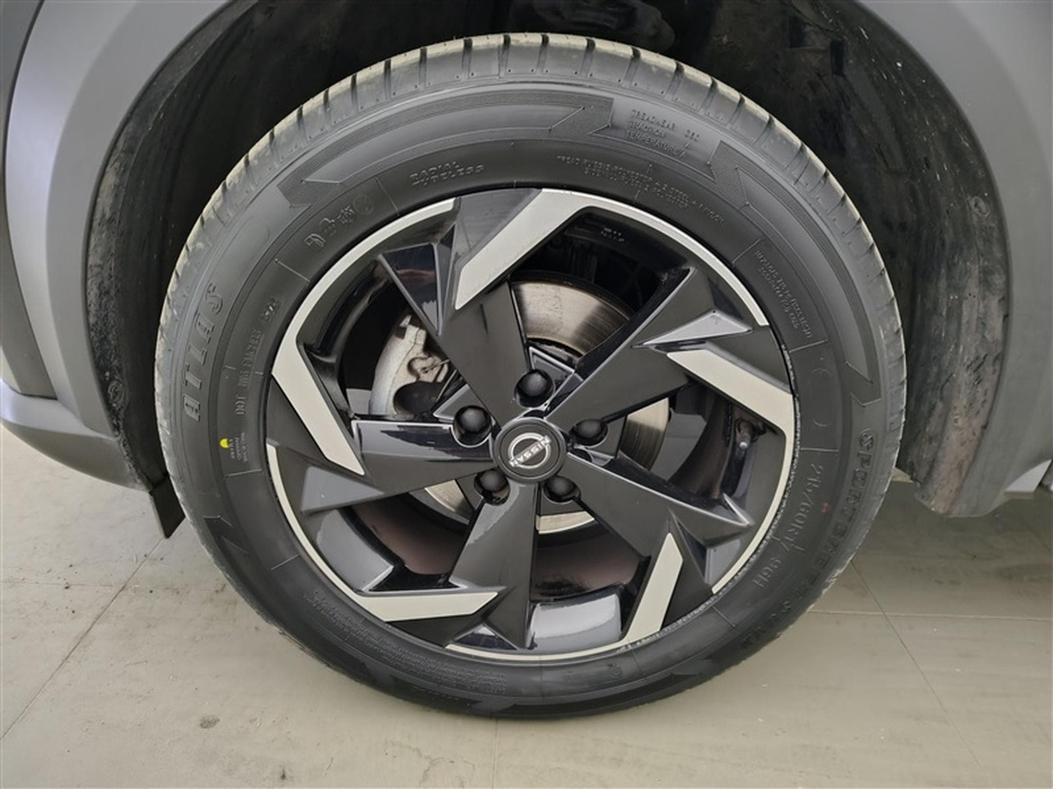 Nissan Juke 1.0 DIG-T N-Connecta DCT (2024) - Photo 6