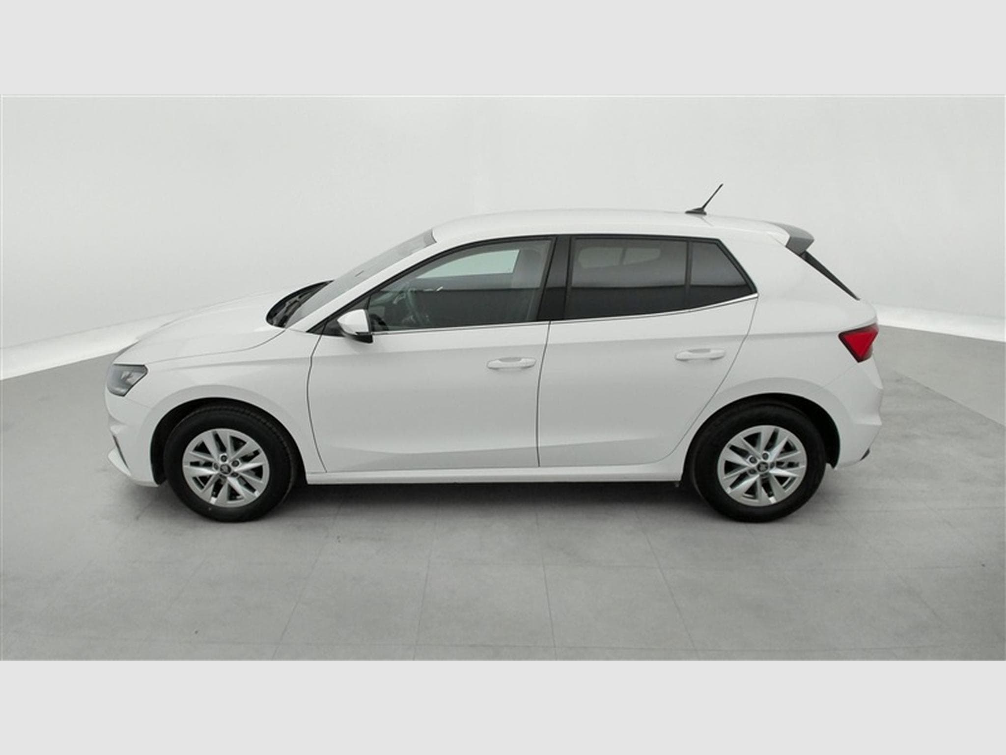 Skoda Fabia 1.0 TSI 95cv Selection CARPLAY / PDC / ALU (2025) - Photo 3