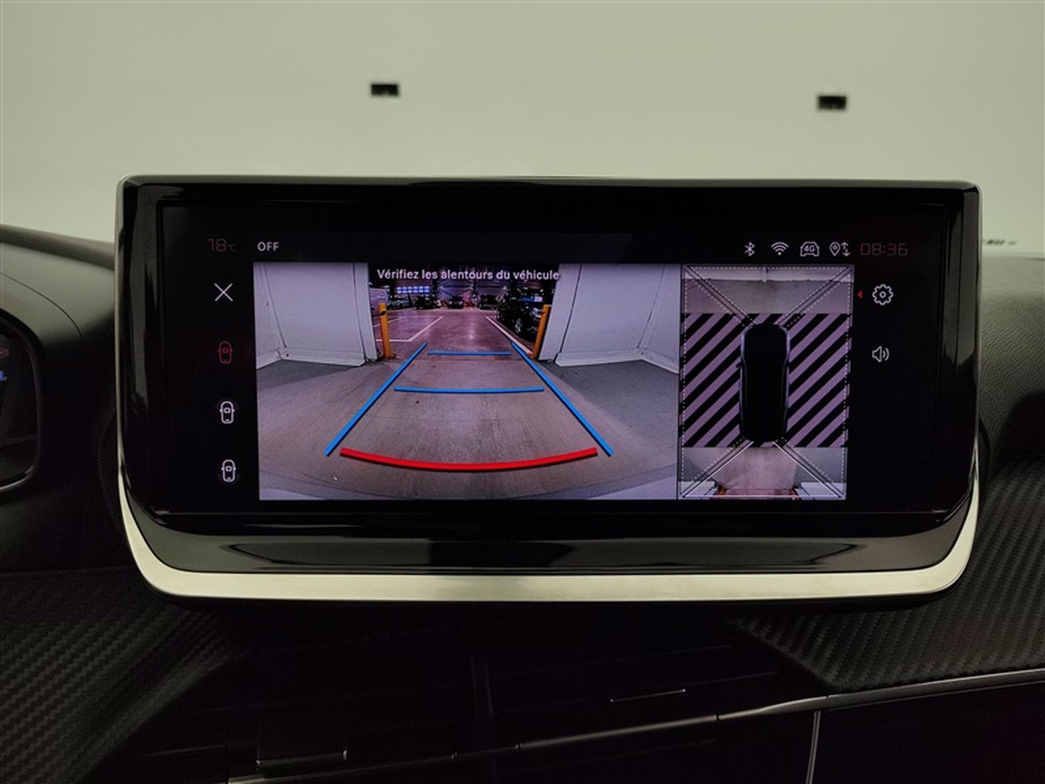 Peugeot 2008 1.2 PureTech Active CARPLAY (2023) - Photo 18