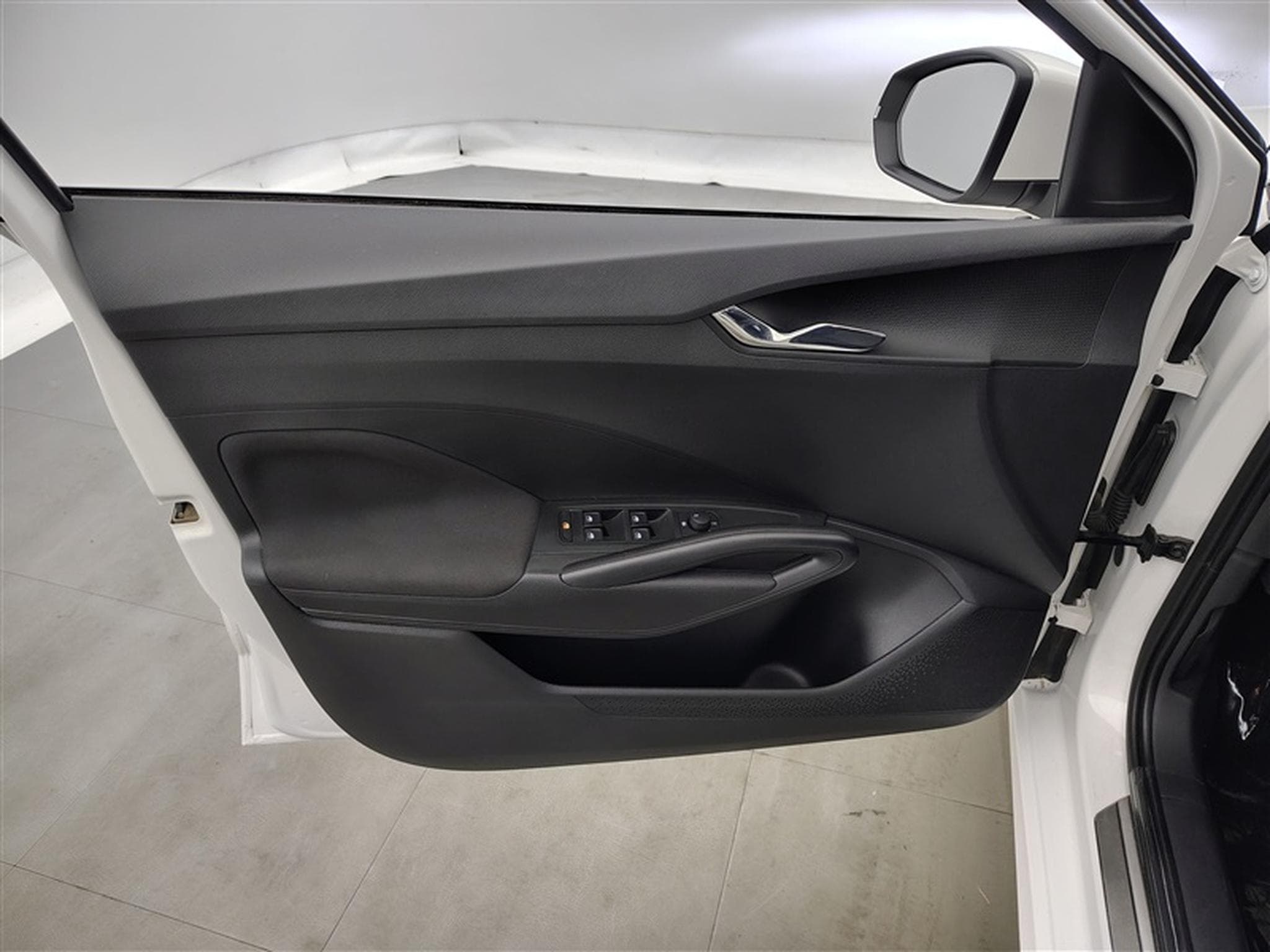 Skoda Fabia 1.0 TSI 95cv Selection CARPLAY / PDC / ALU (2025) - Photo 17