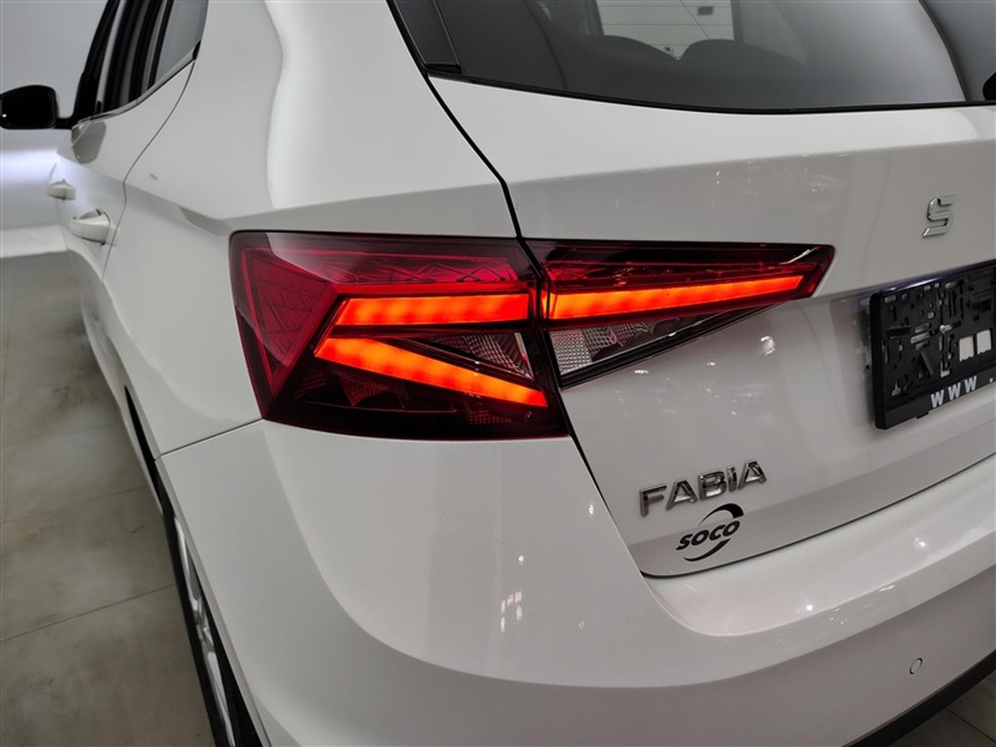 Skoda Fabia 1.0 TSI 95cv Selection CARPLAY / PDC / ALU (2025) - Photo 16